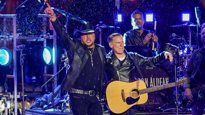 Aldean, Adams