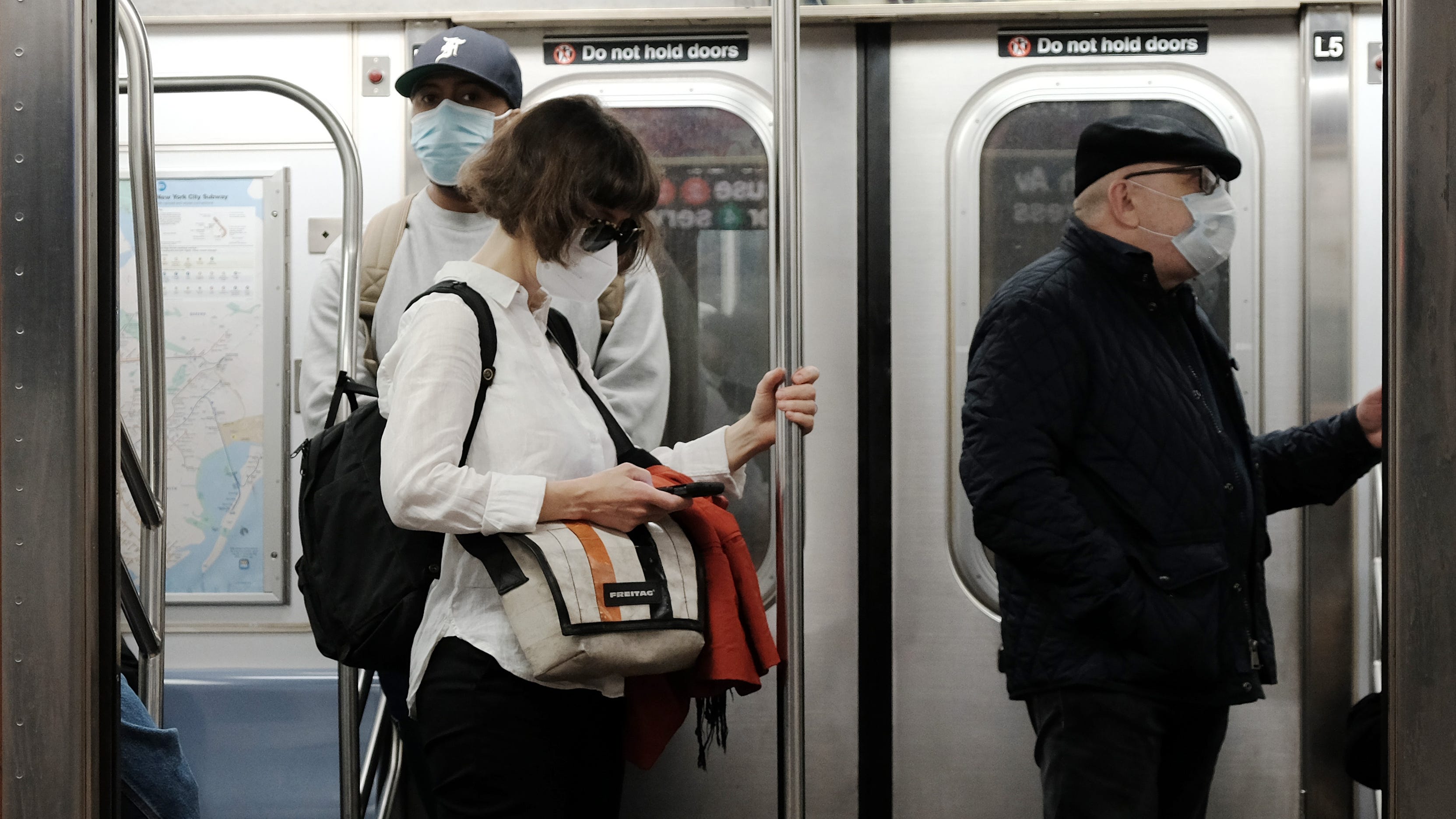 NY state ends mask mandate for mass transit after 28 months