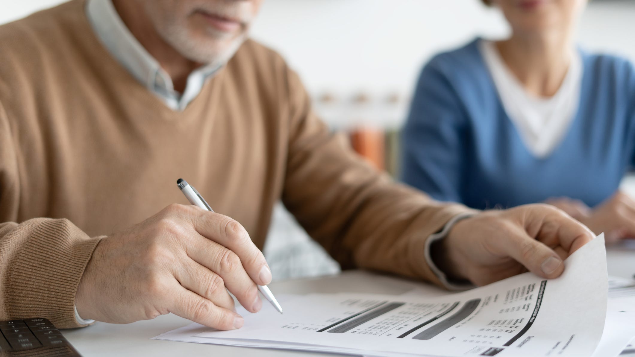 Surge reported in Americans pulling money out of their 401K