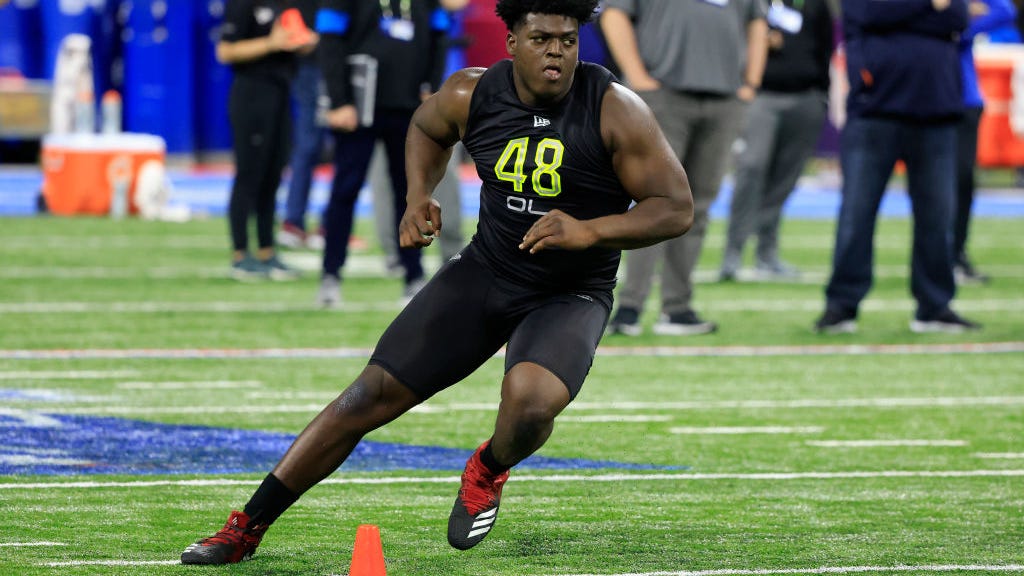 New Dallas Cowboy Tyler Smith: "I can play anywhere they put me"