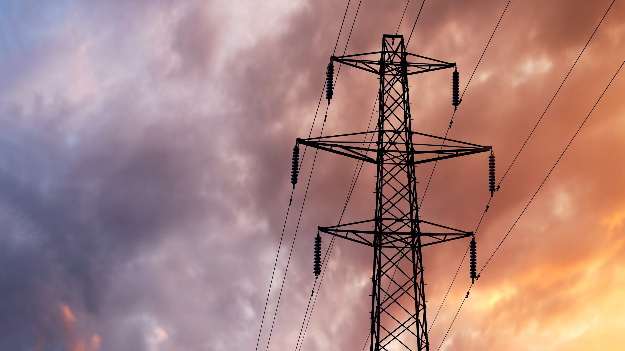 Oncor responding to power outages