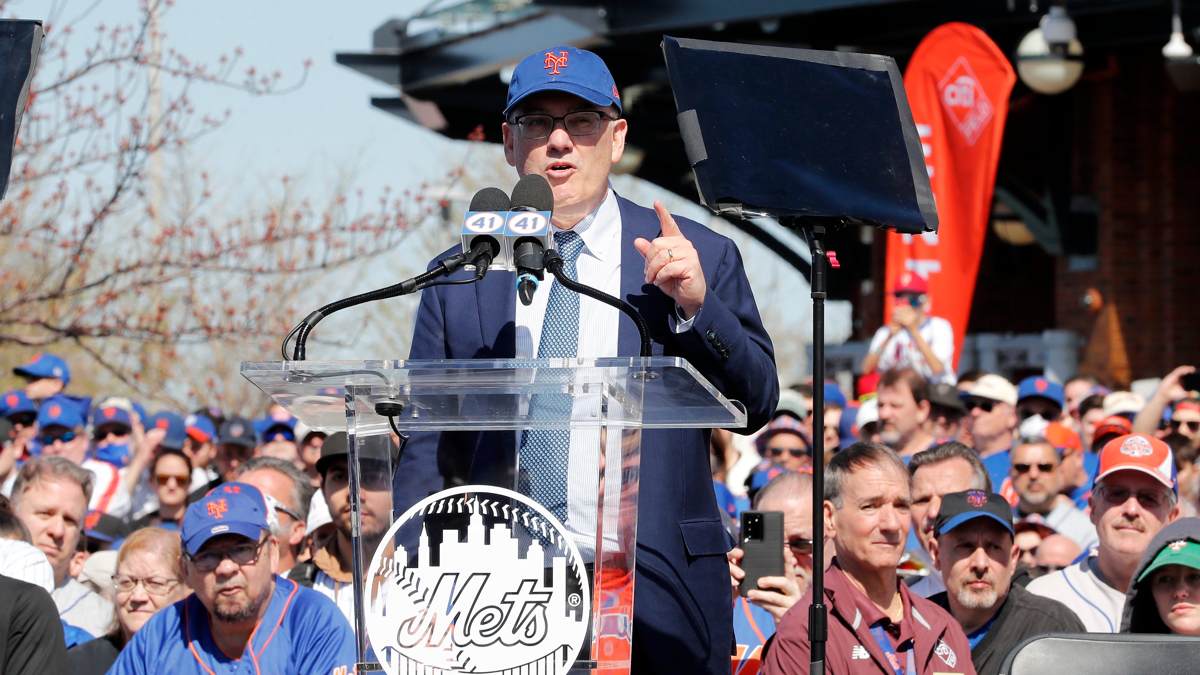 Steve Cohen to Billy Eppler when deciding on Robinson Cano: 'Make the baseball decision'