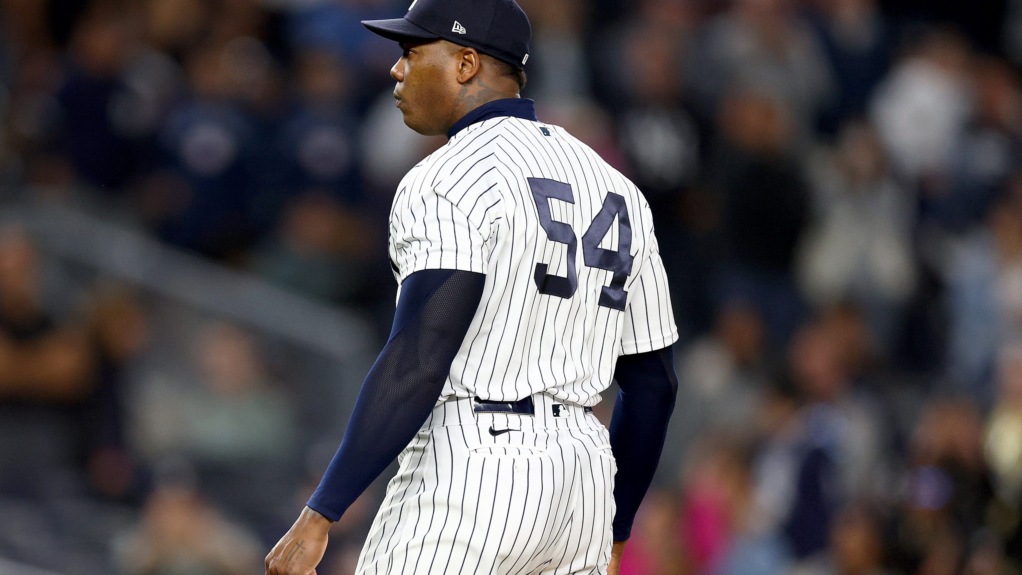 Yankees to leave Aroldis Chapman off ALDS roster after he skipped team workout