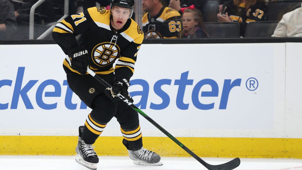 Taylor Hall 'week-to-week' with upper-body injury