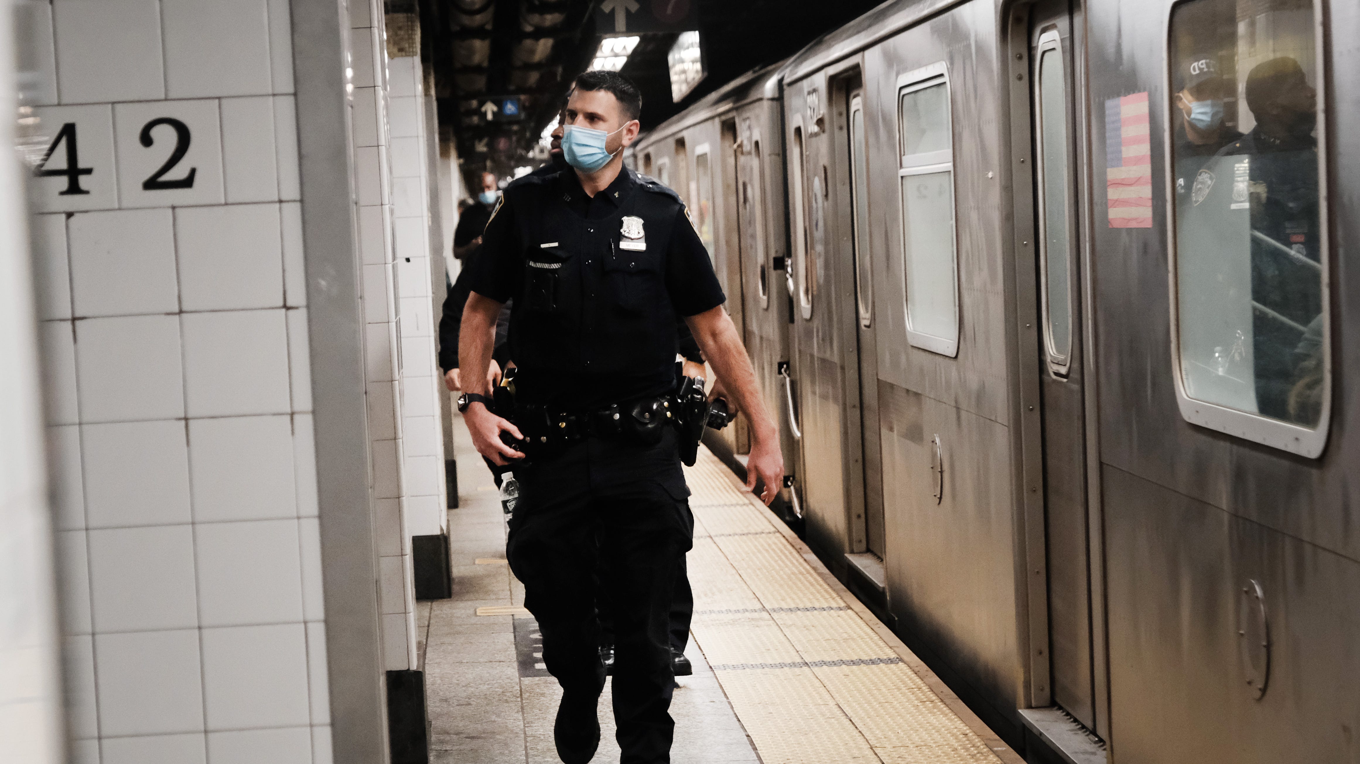 NYPD resurrects 1990s unit for subway night patrols