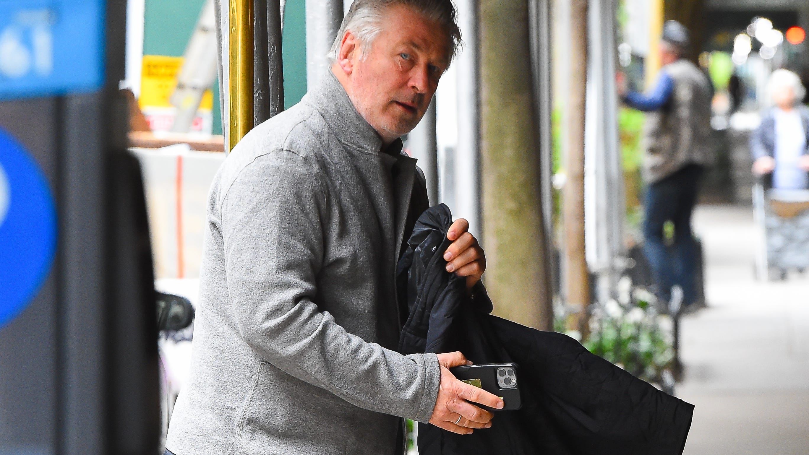 Alec Baldwin plans return to acting as star in Broadway play: report
