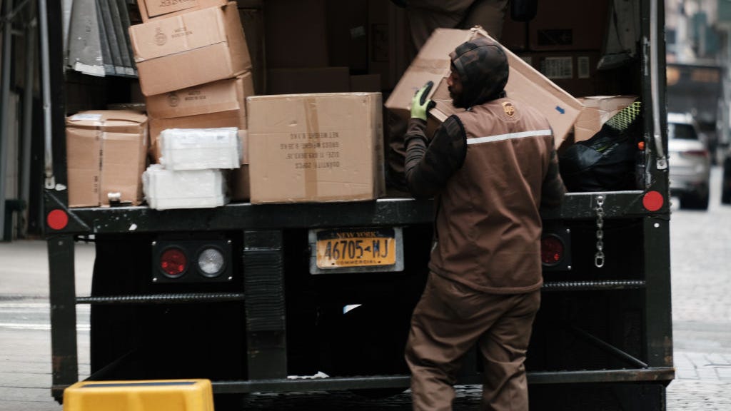 UPS to hire more than 100K workers for the holidays