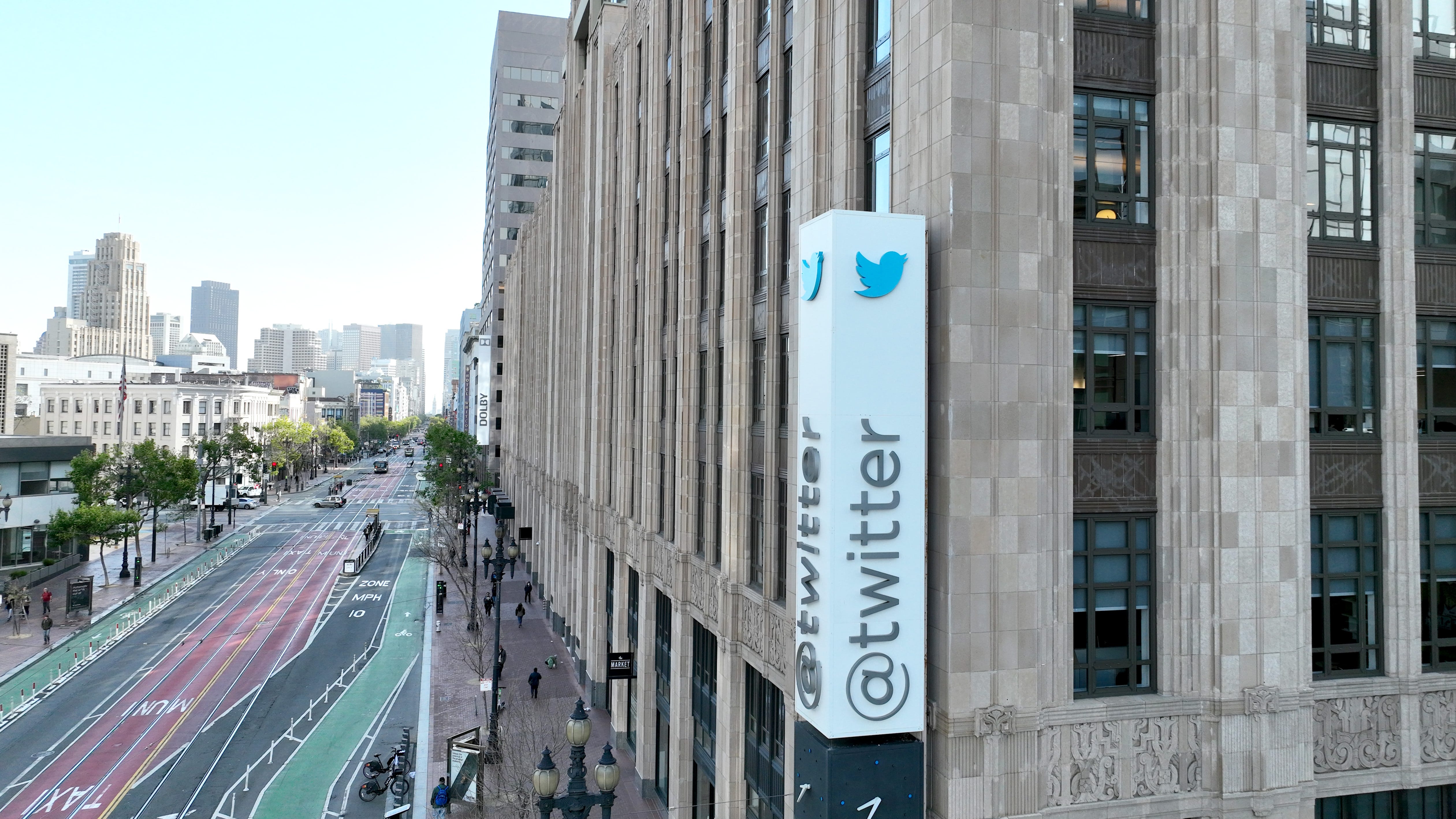 Austin man offering Elon Musk free land to move Twitter to Texas