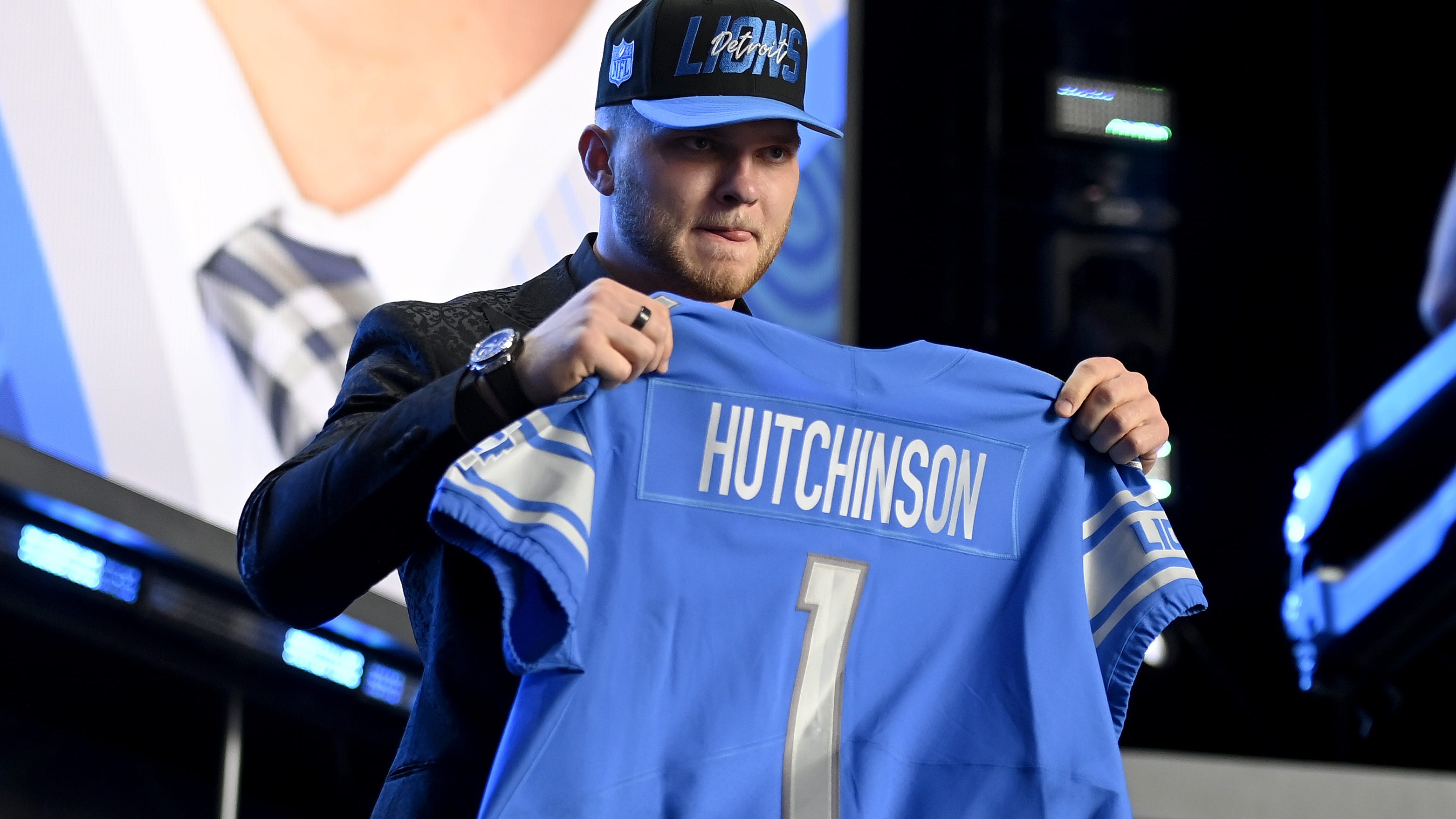 Lions DC Aaron Glenn was 'blowing up' Campbell's phone about Hutchinson