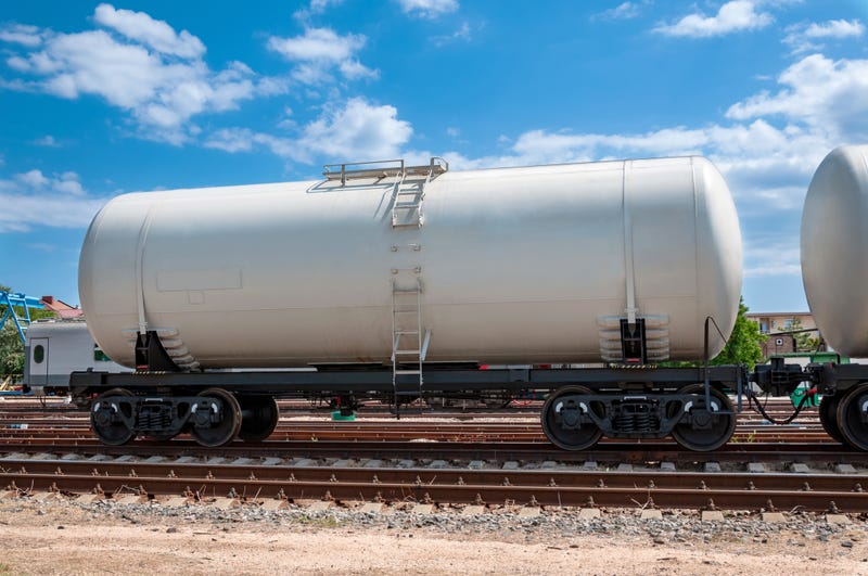 Liquefied natural gas rail container