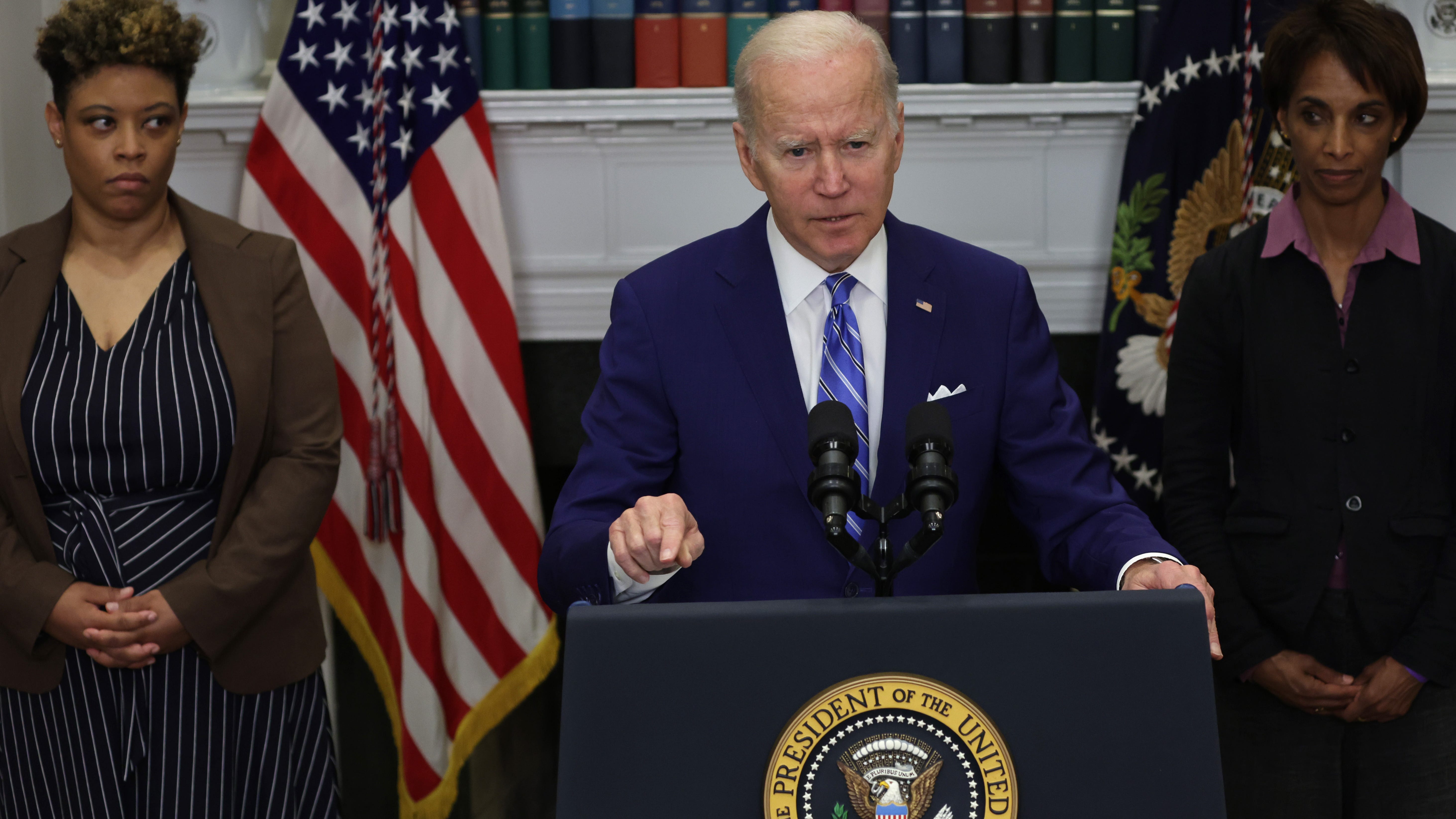 Biden attacks MAGA fans as extremists