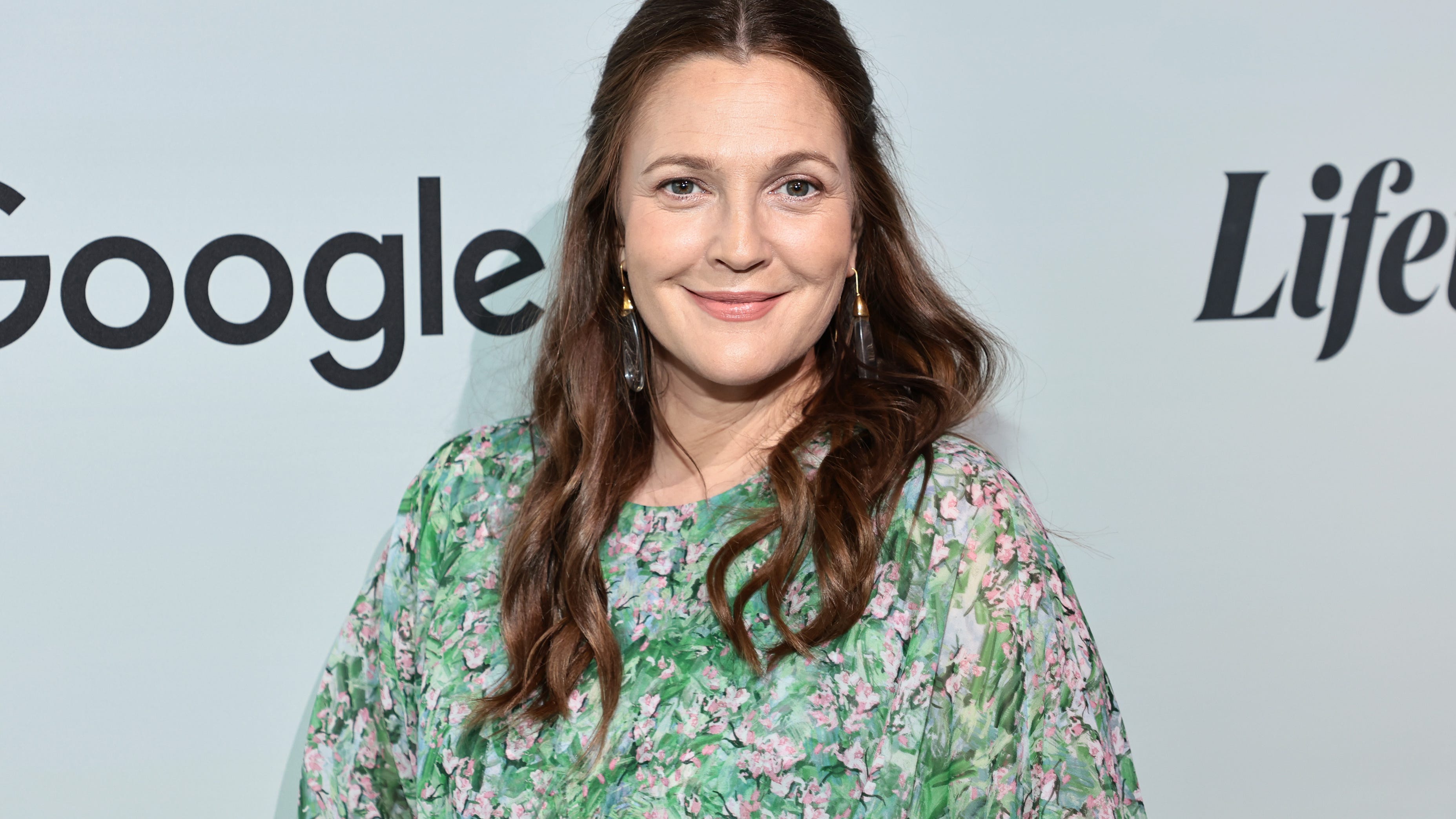 Drew Barrymore talks dating apps and shows off profile photo