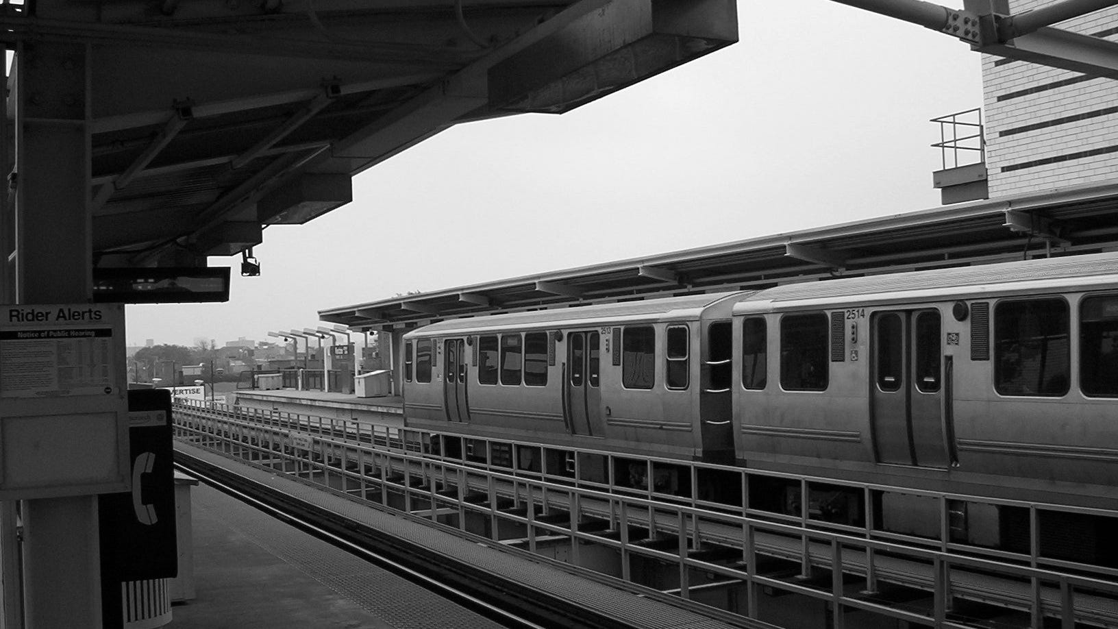 Man arrested following mace melee on South Loop CTA 'L' platform: CPD