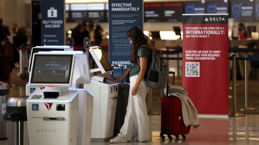Traveling for the holidays will be much more expensive in 2022