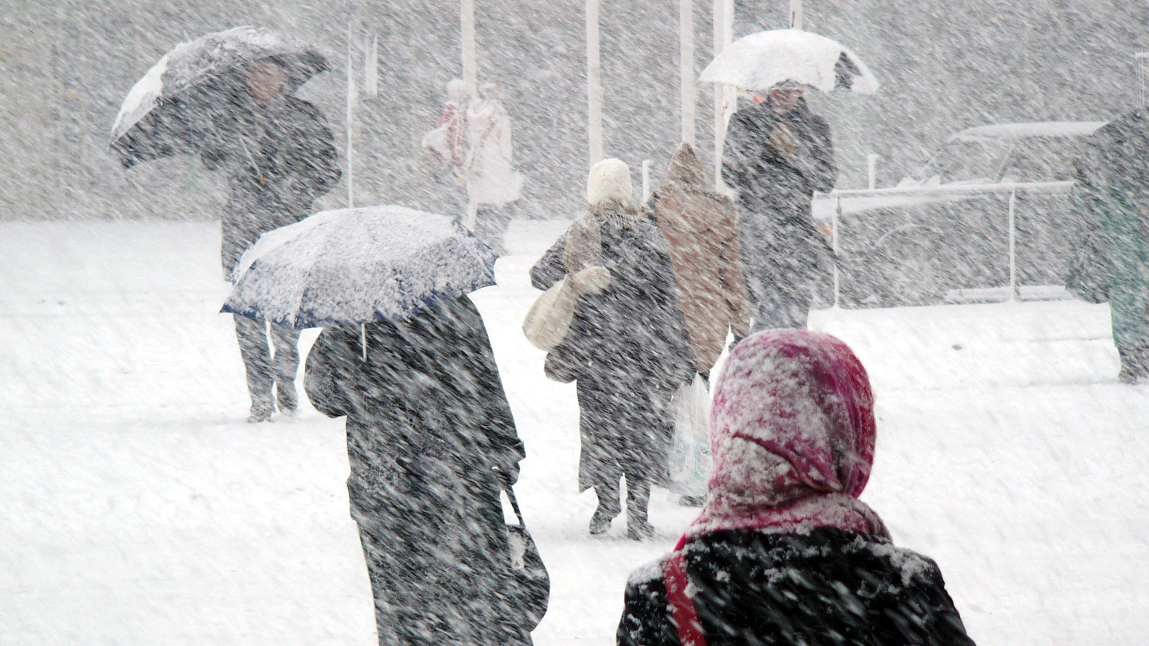 US braces for record-breaking deep freeze, with wind chills of -70 in some parts of the country