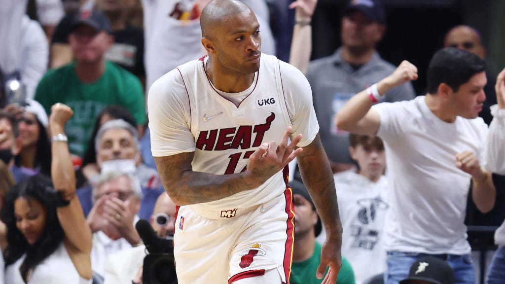 Reasonable trade & free agent targets for the Mavs this offseason