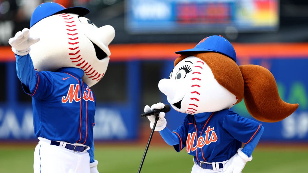 Mets distributing (with the help of Mr. & Mrs. Met!) 5,500 turkeys to NYC's needy on Friday