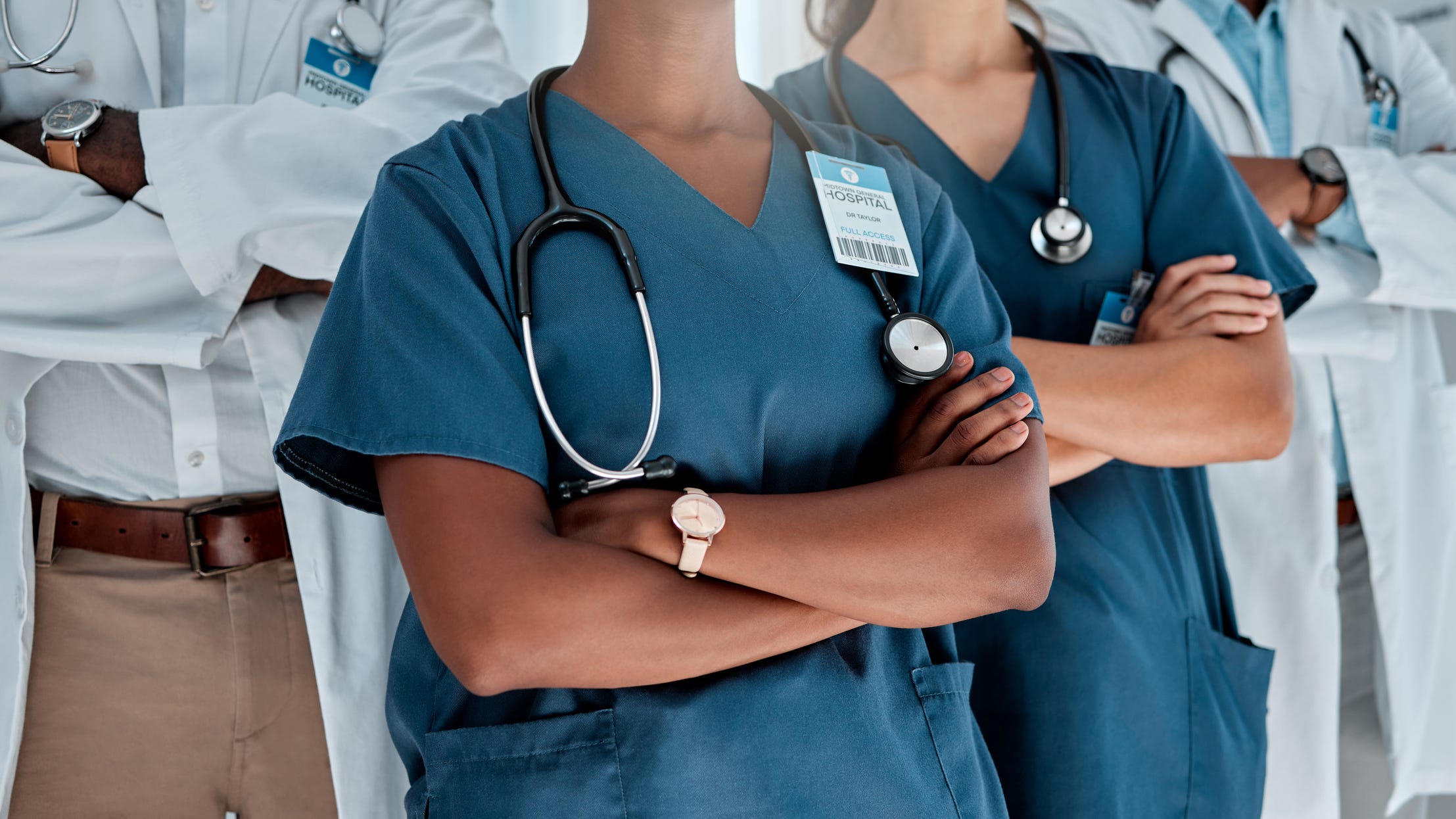 Schools accused of selling thousands of fake nursing diplomas