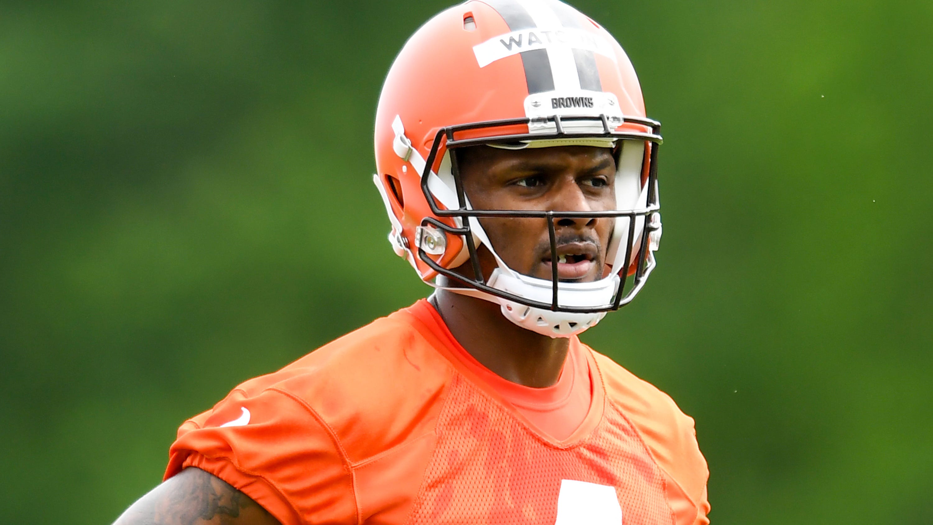 Report: Deshaun Watson booked massages with 66 different women over 17-month span