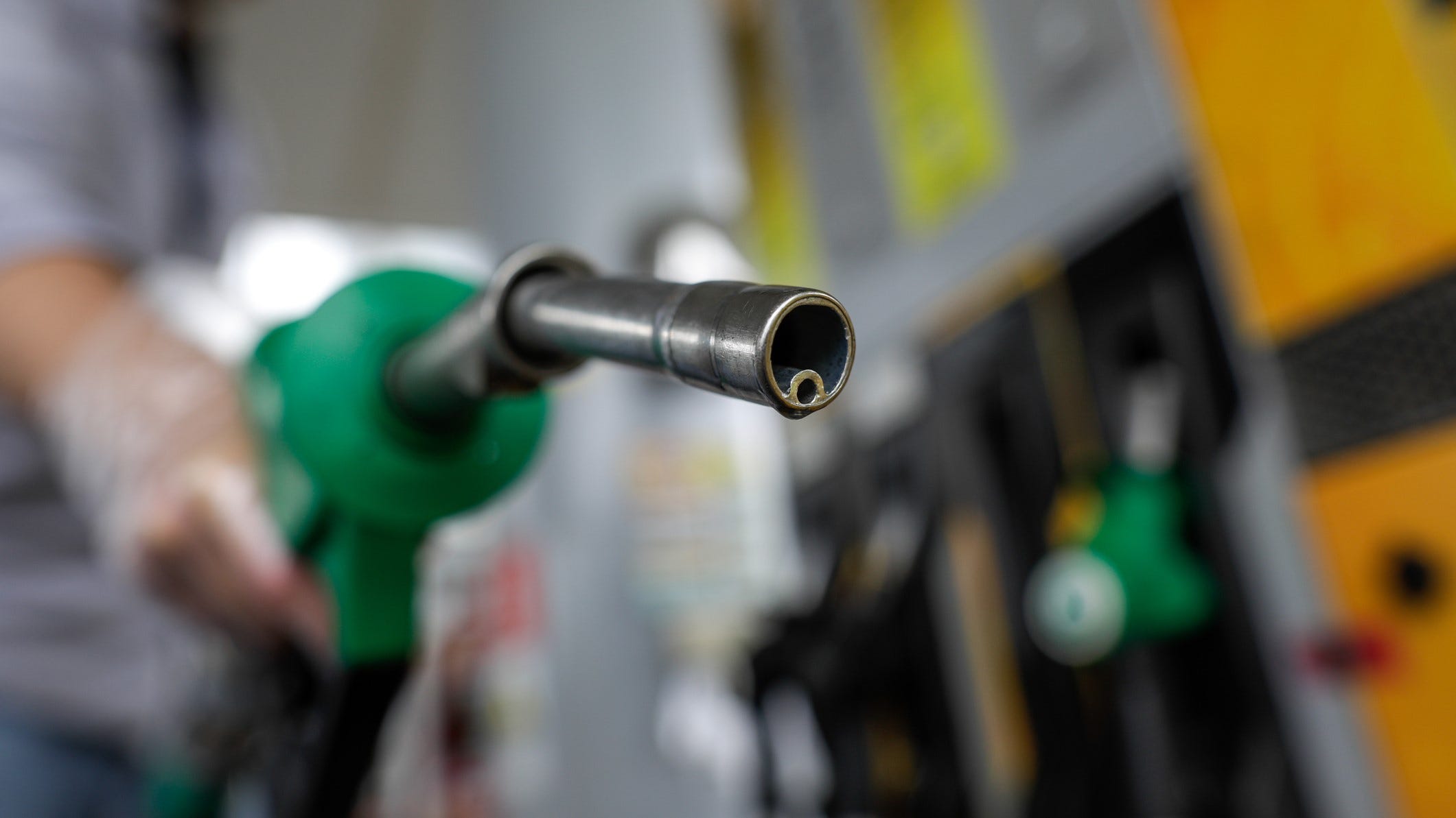 Gas prices take double-digit drop in Pennsylvania, New Jersey and around nation