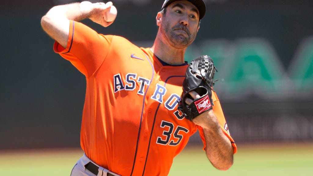 Verlander nears another no-hitter, Astros rally past A’s 5-4