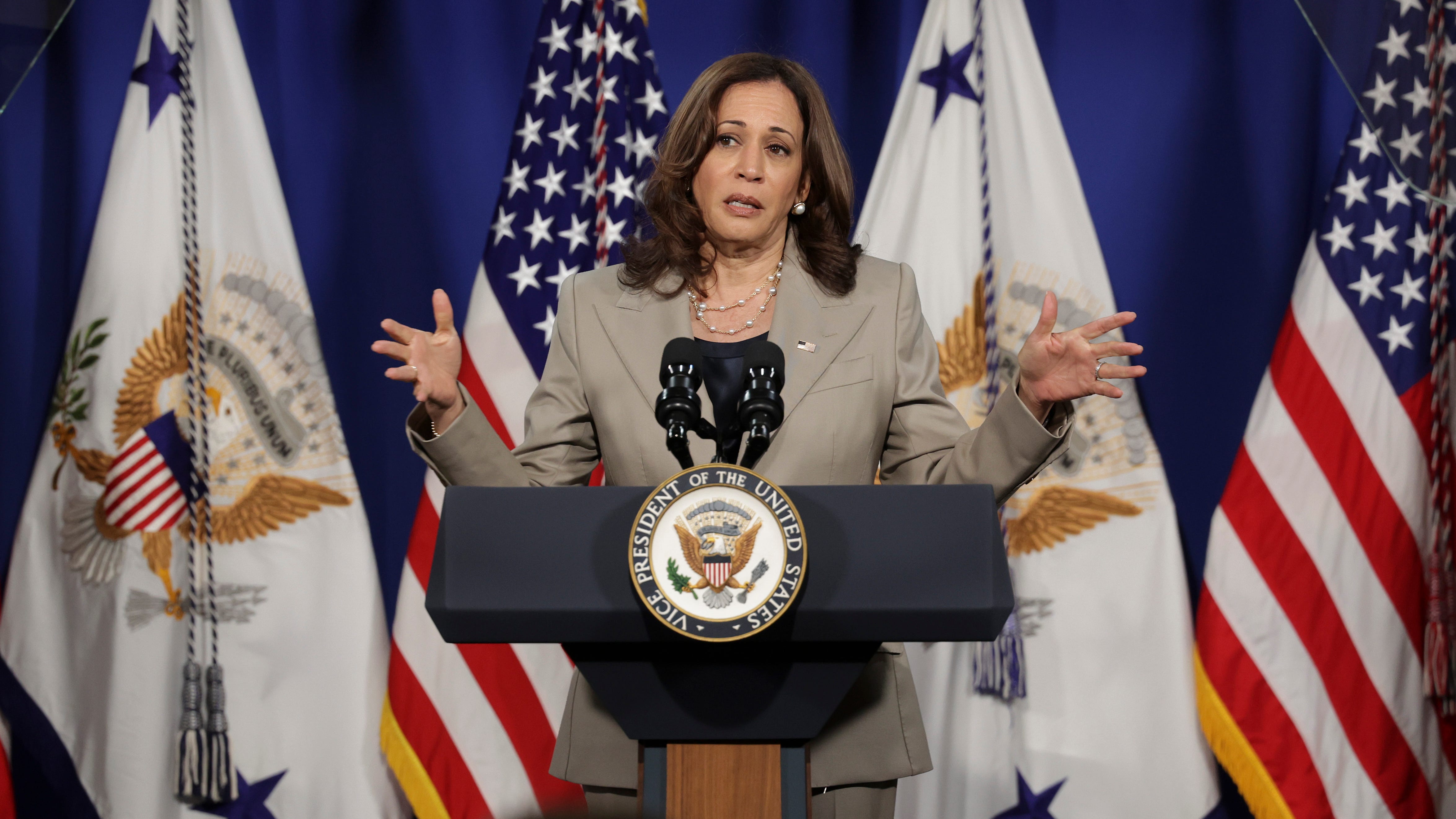 Harris to host reproductive health care round table discussion