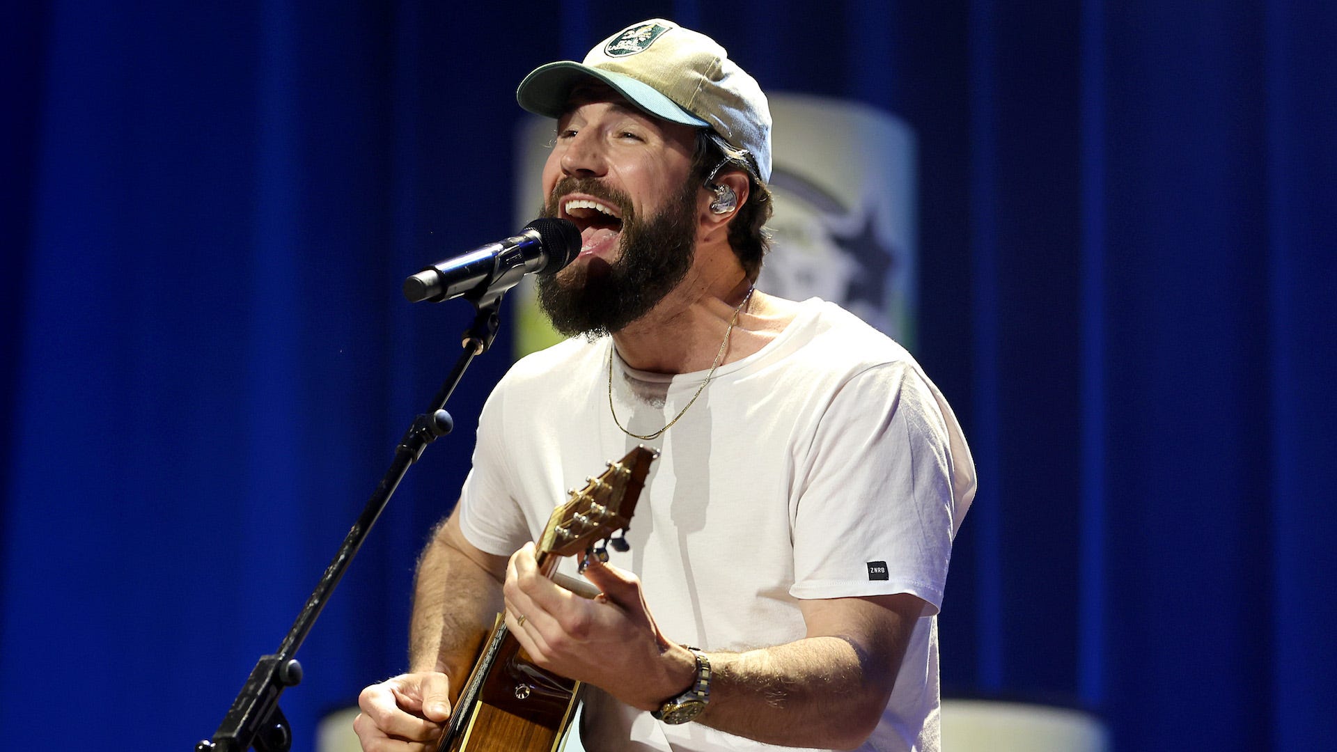 Sam Hunt is in full-on Dad mode counting his daughter’s smiles