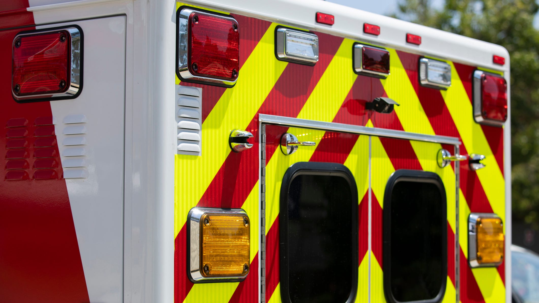 Truck driver in grave condition after Sunland Freeway embankment crash