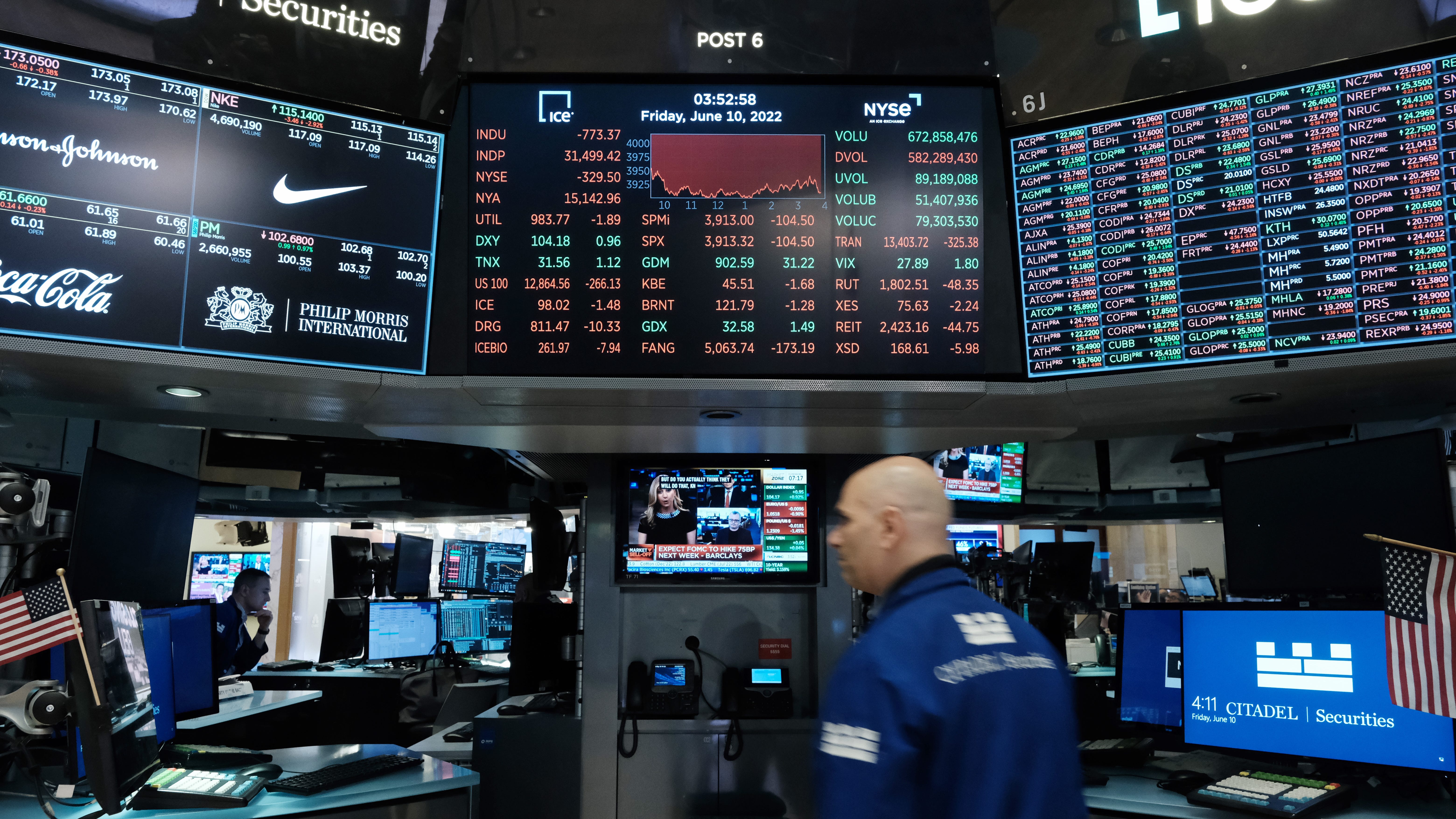 Barred NJ stock broker accused of stealing $1M in investment scam, taking out fraudulent PPP loan