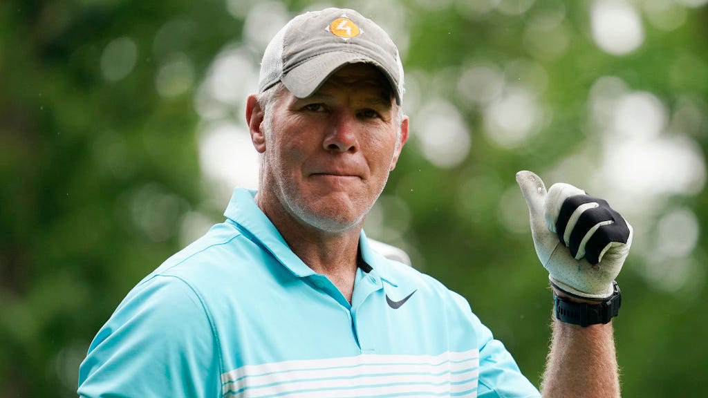 Brett Favre says he's being 'smeared' in welfare scandal