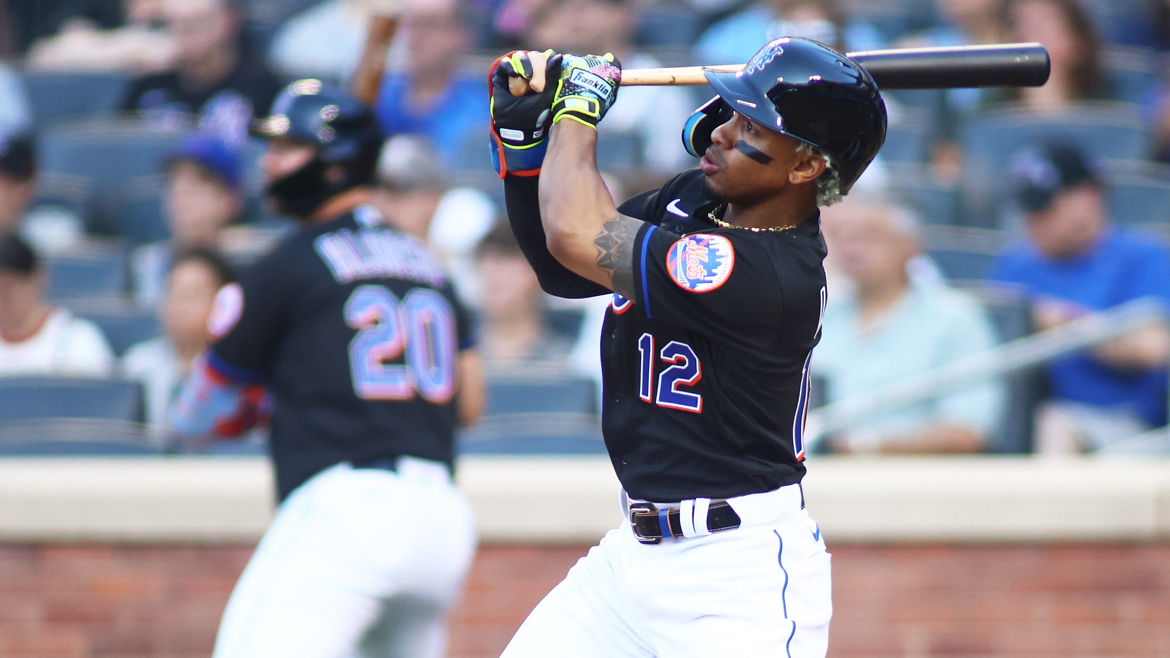Francisco Lindor has big night in mother's first game at Citi Field
