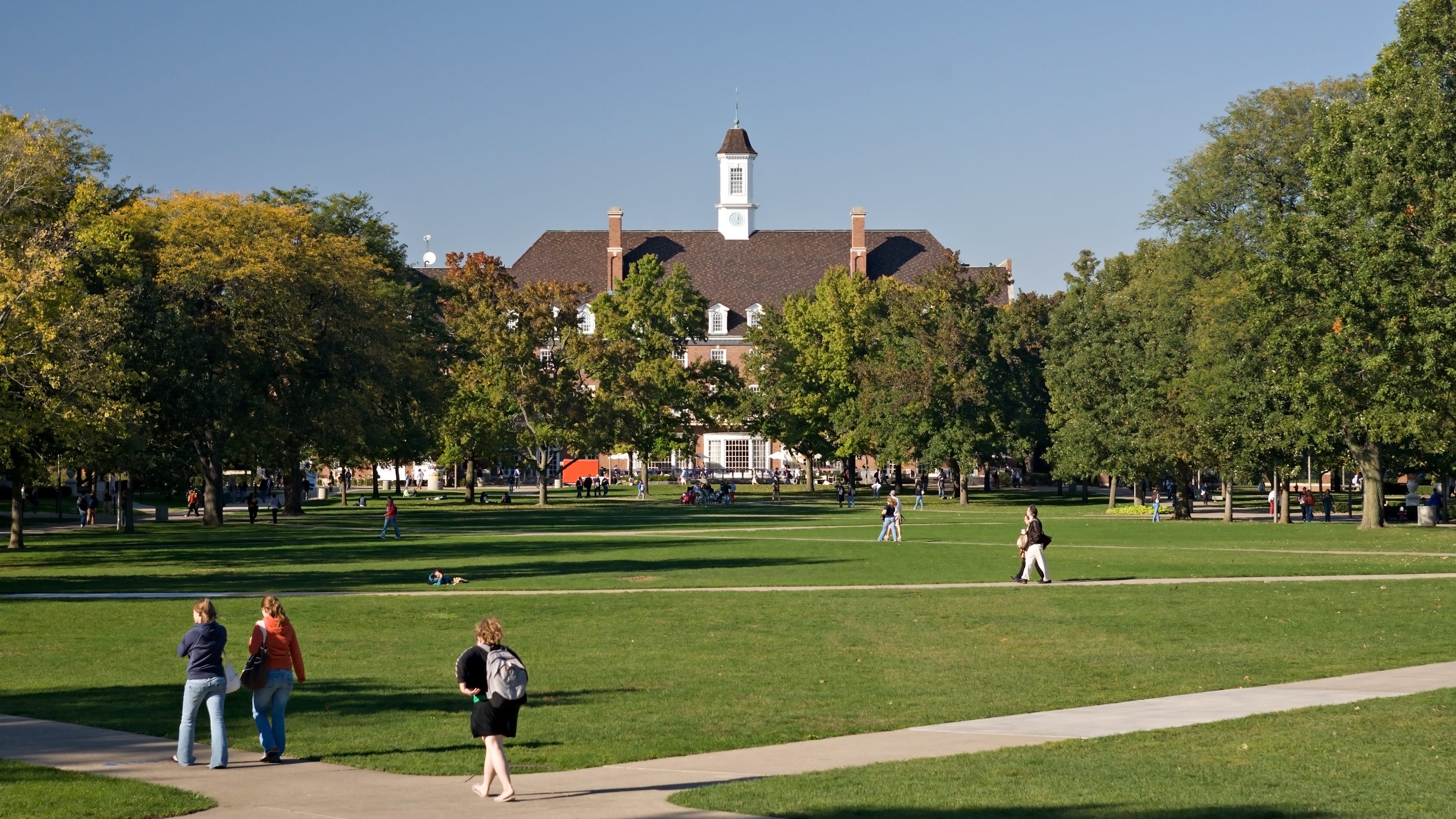 Bill would guarantee admission at the University of Illinois for some community college students