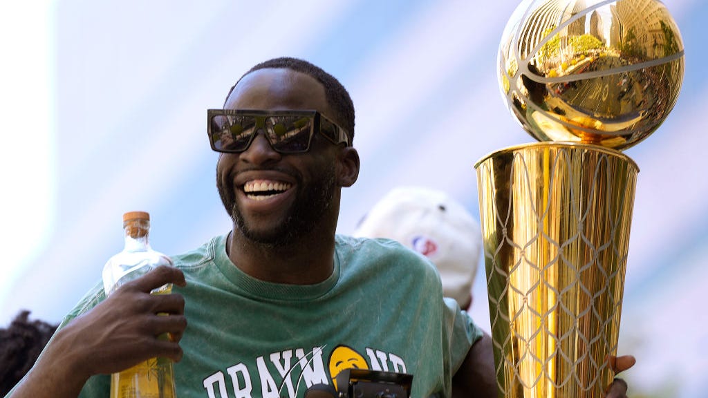 'I just need some ice cream': Draymond Green makes mid-parade Ghirardelli stop