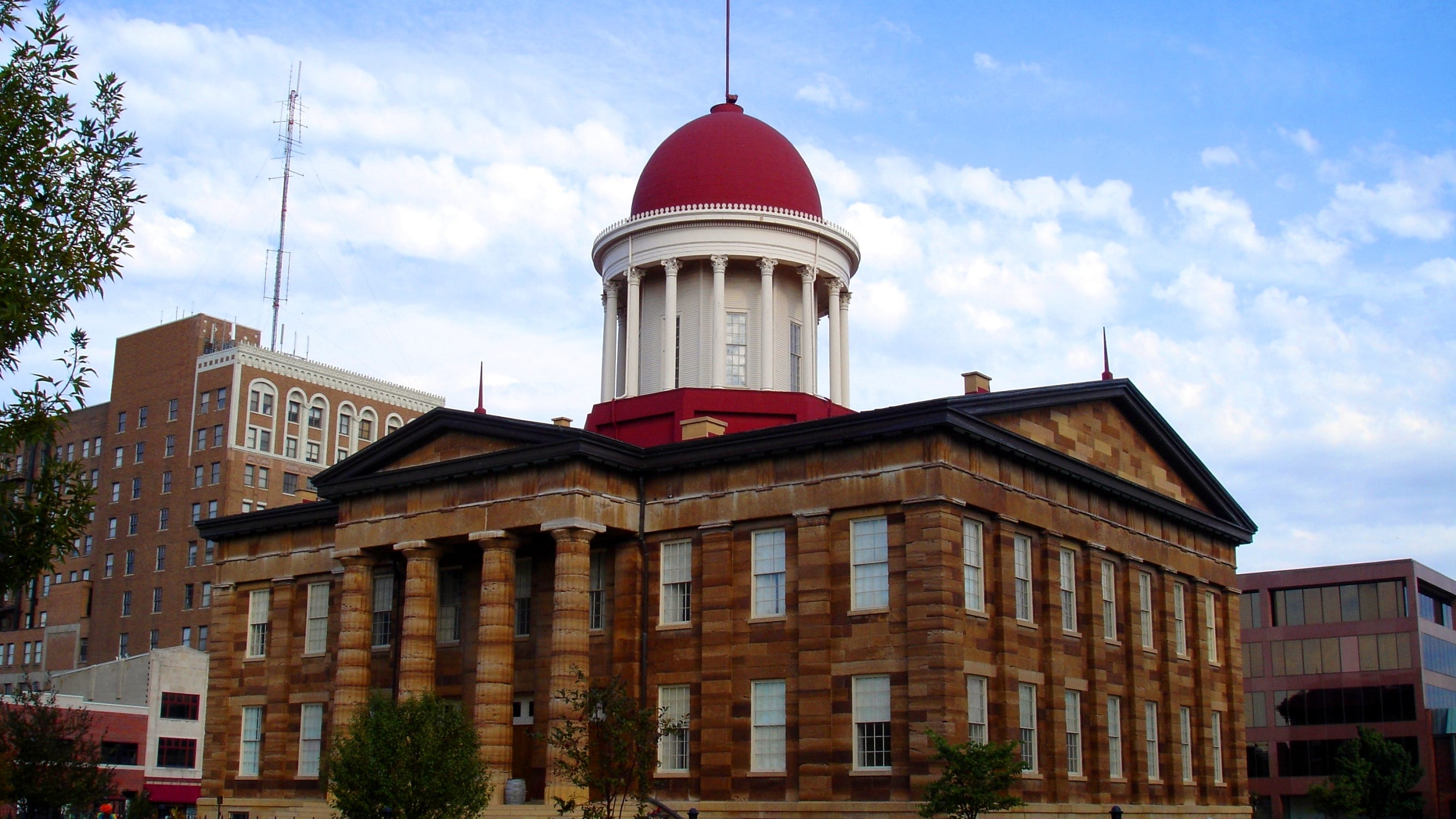 New documentary highlights history of Old State Capitol building