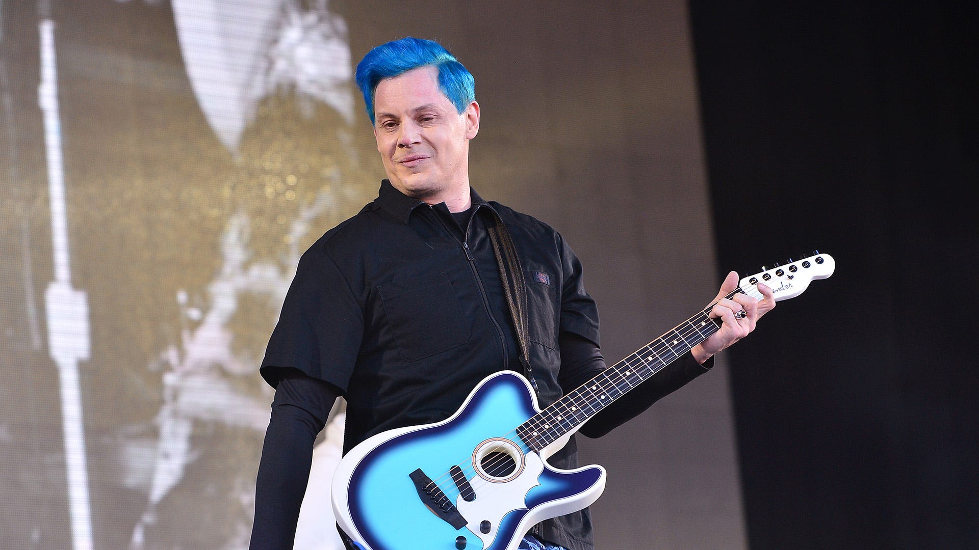 Jack White demands to know how many marshmallows are in Snoop Dogg's cereal