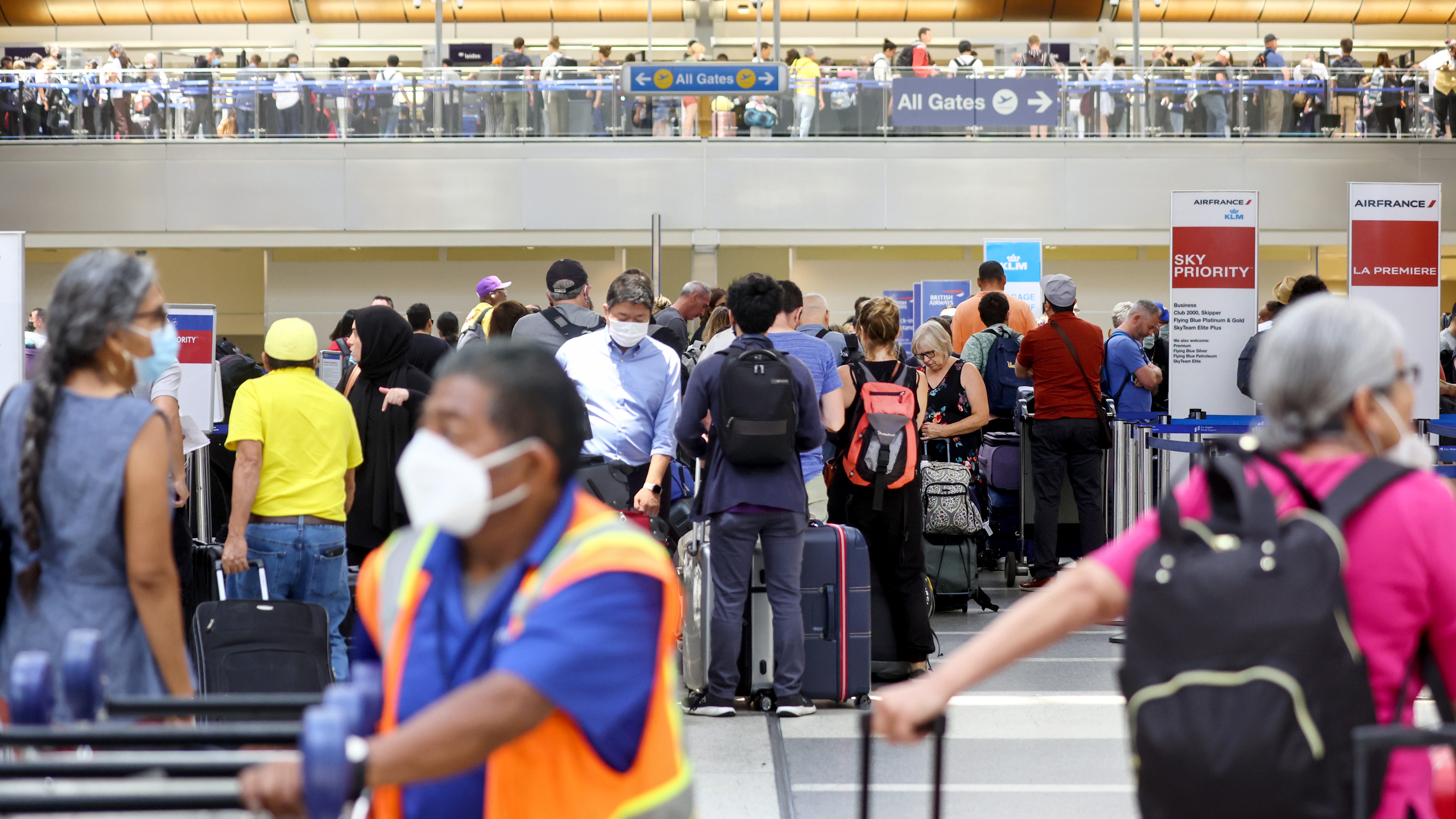 Winter storm continues to bring flight cancellations, delays to LAX