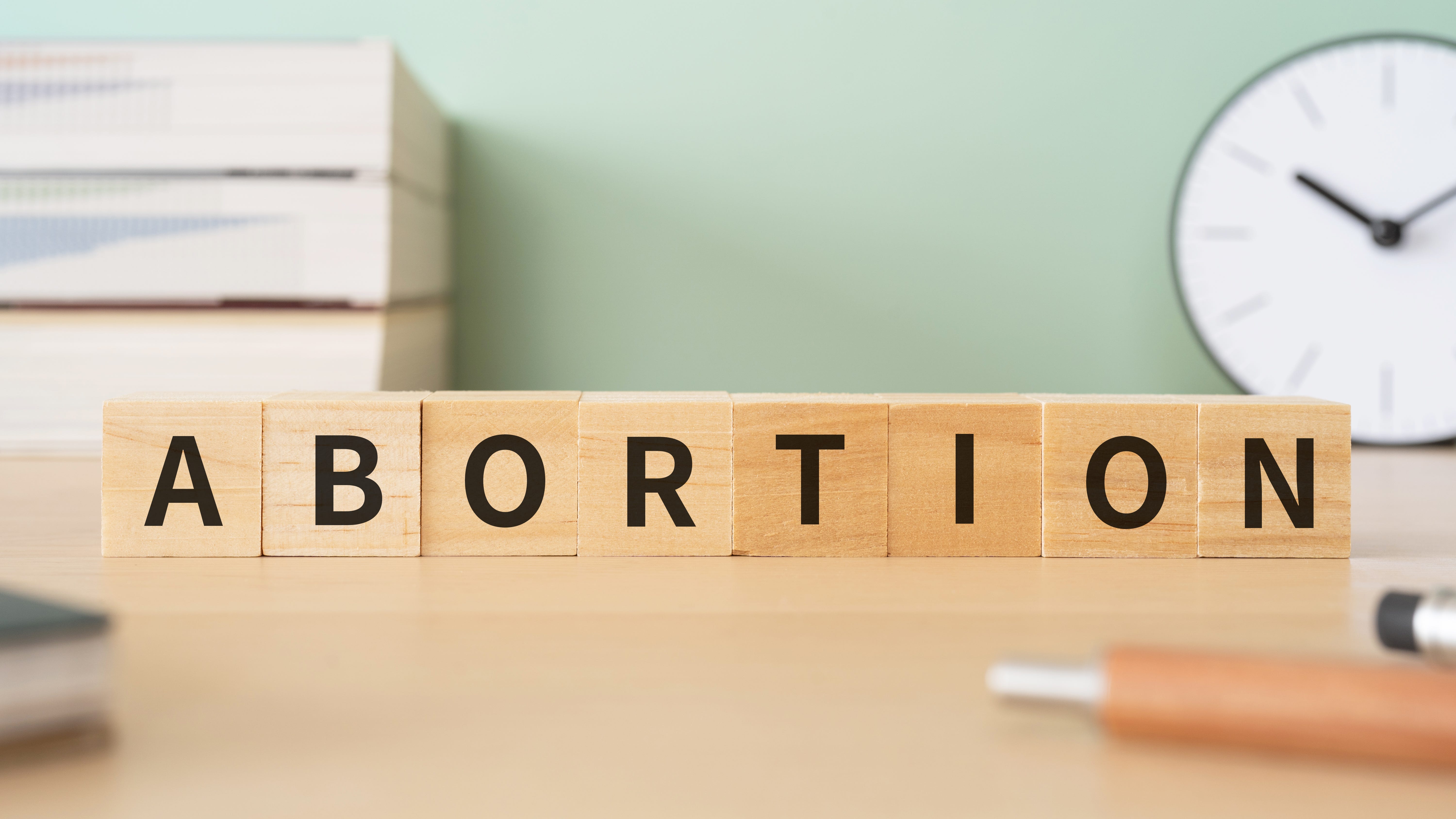 Wisconsin doctor buys Illinois buildings to offer abortions