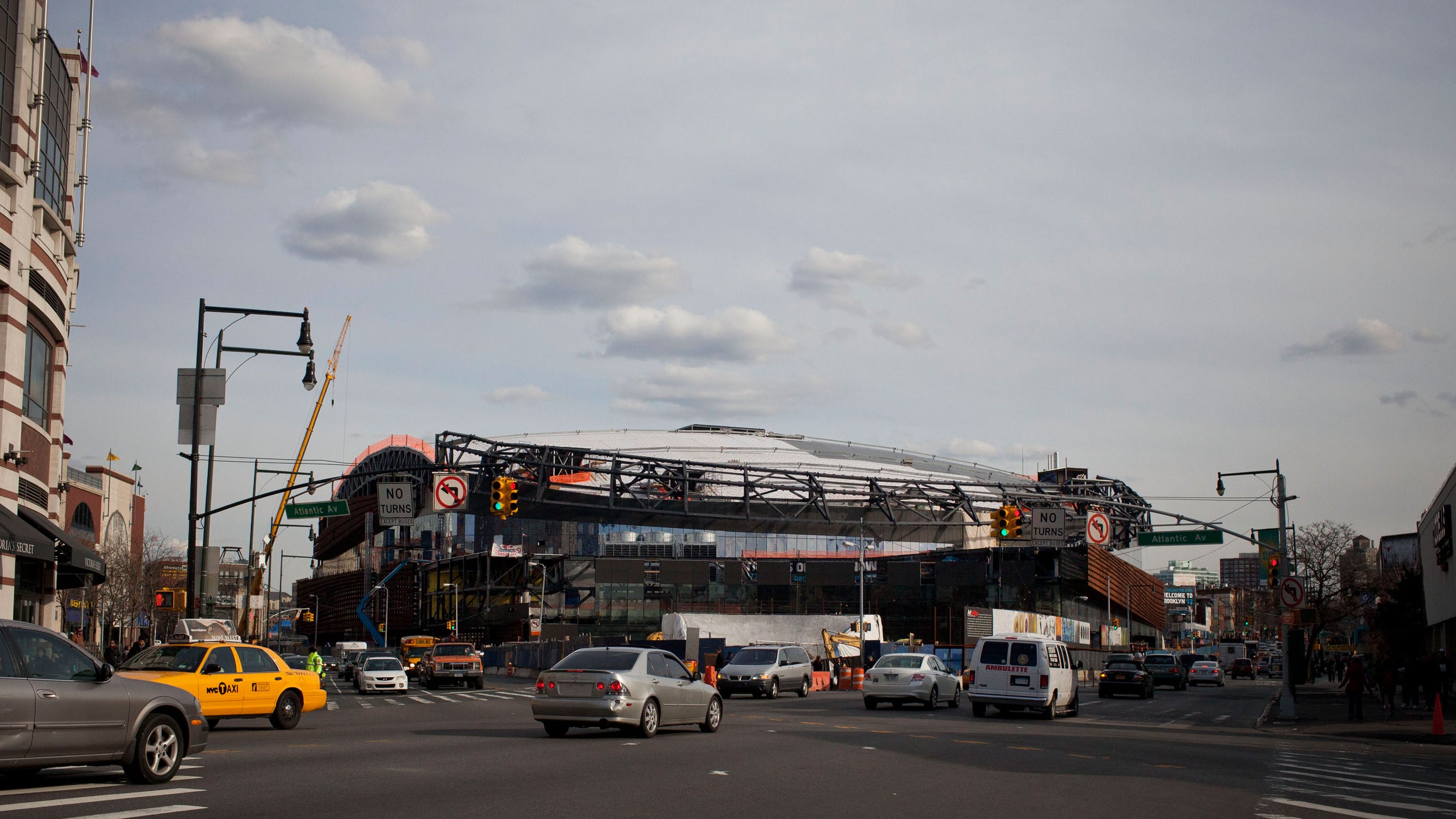 Private garbage truck kills pedestrian at Brooklyn intersection