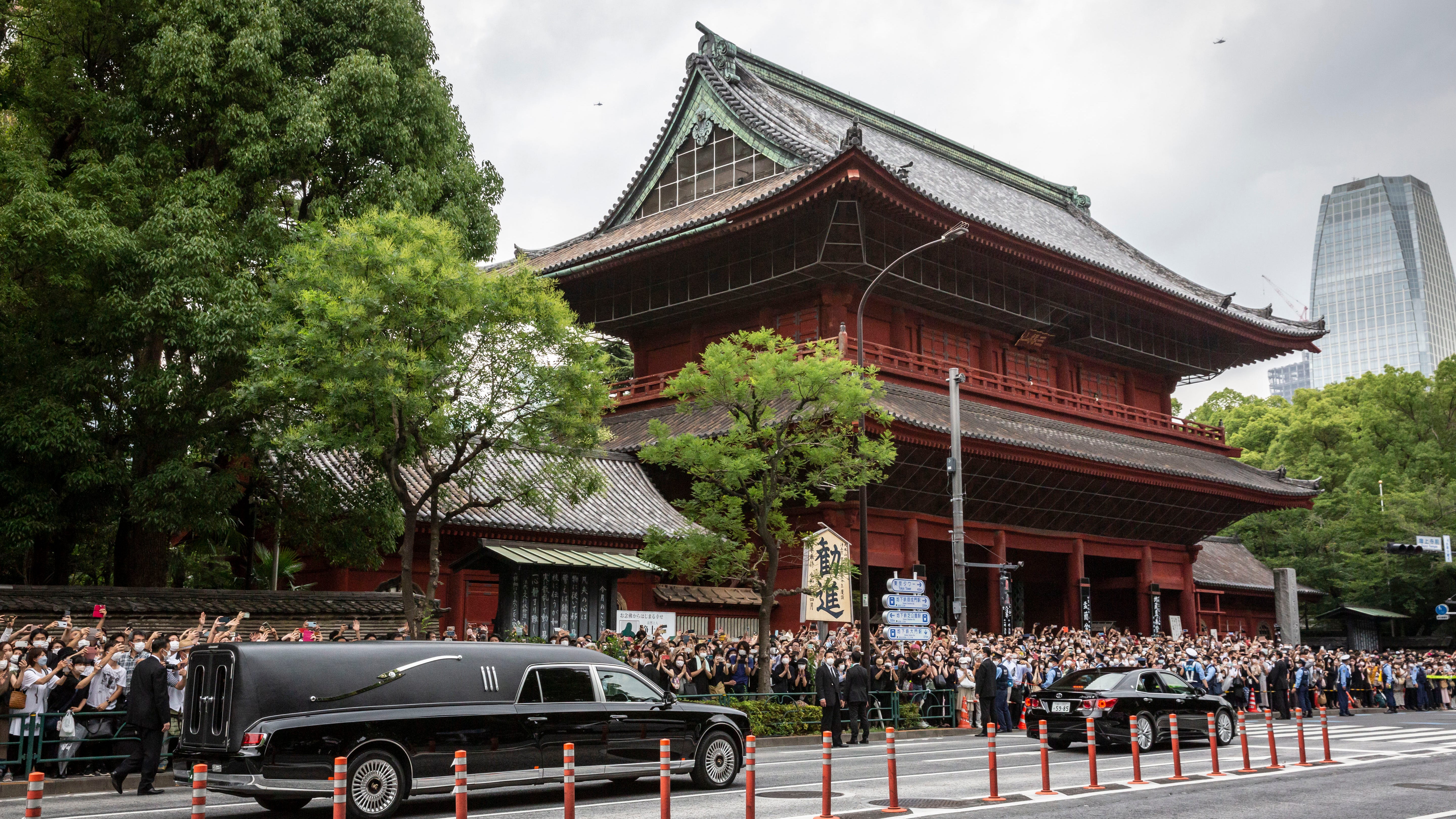 Japanese say final goodbye to assassinated former leader Abe