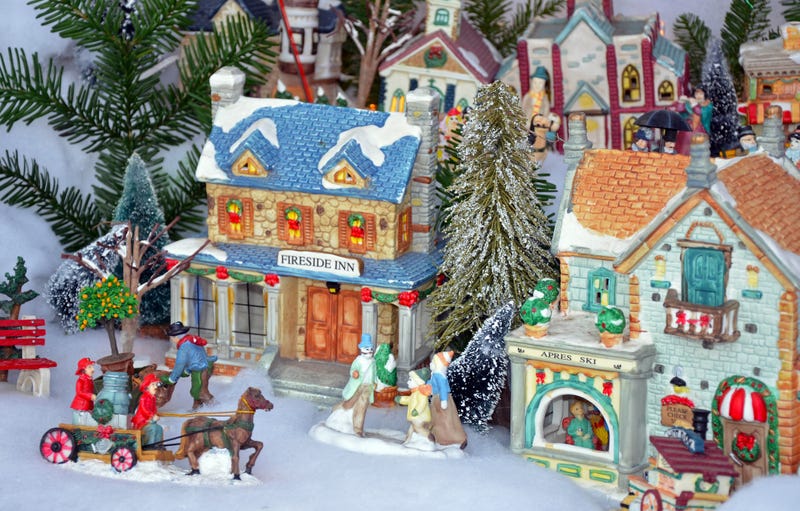 Rob & Joss Christmas Village KYXY 96.5