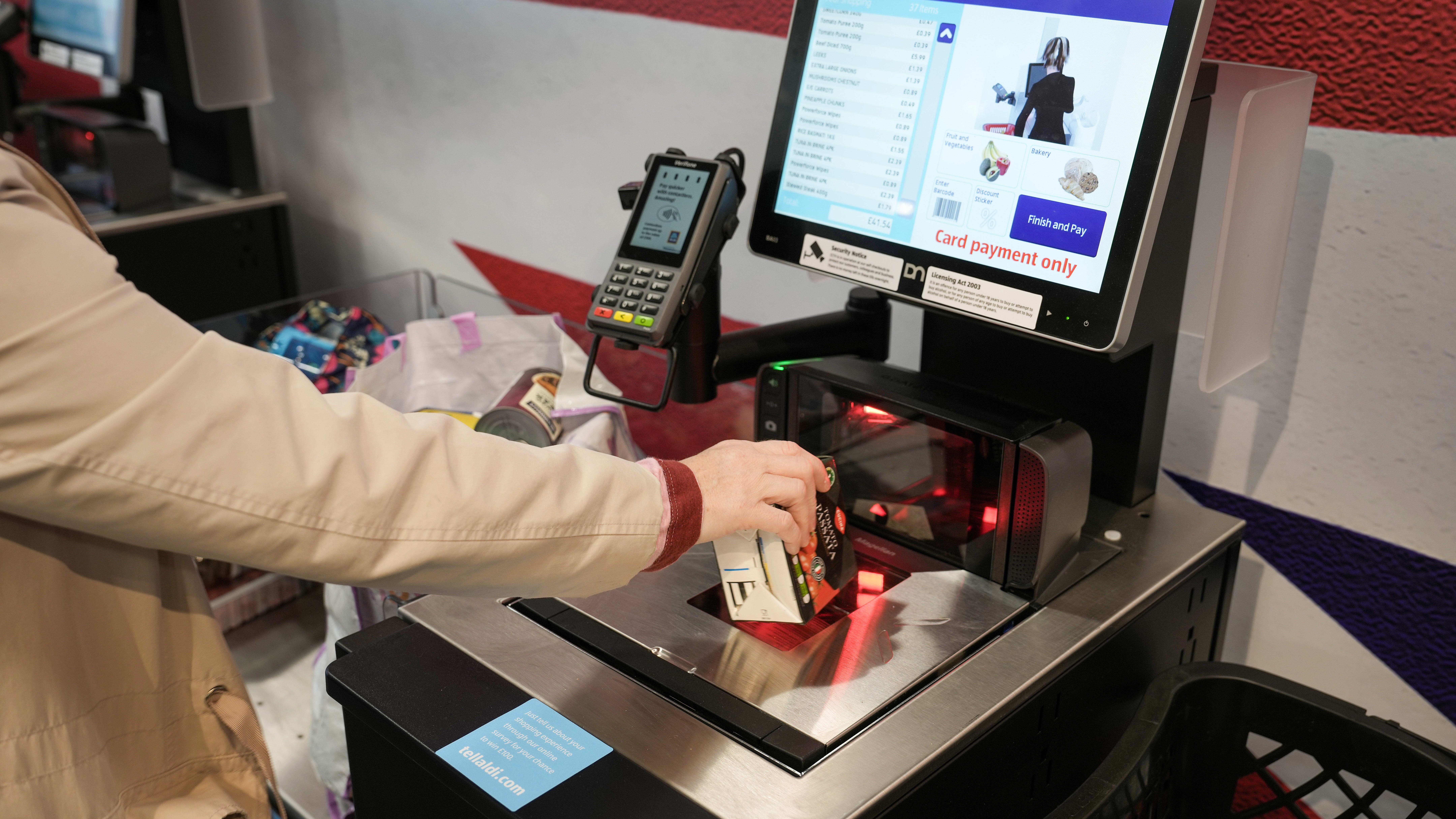 Woman allegedly assaulted cashier who told her she had too many items for self-checkout