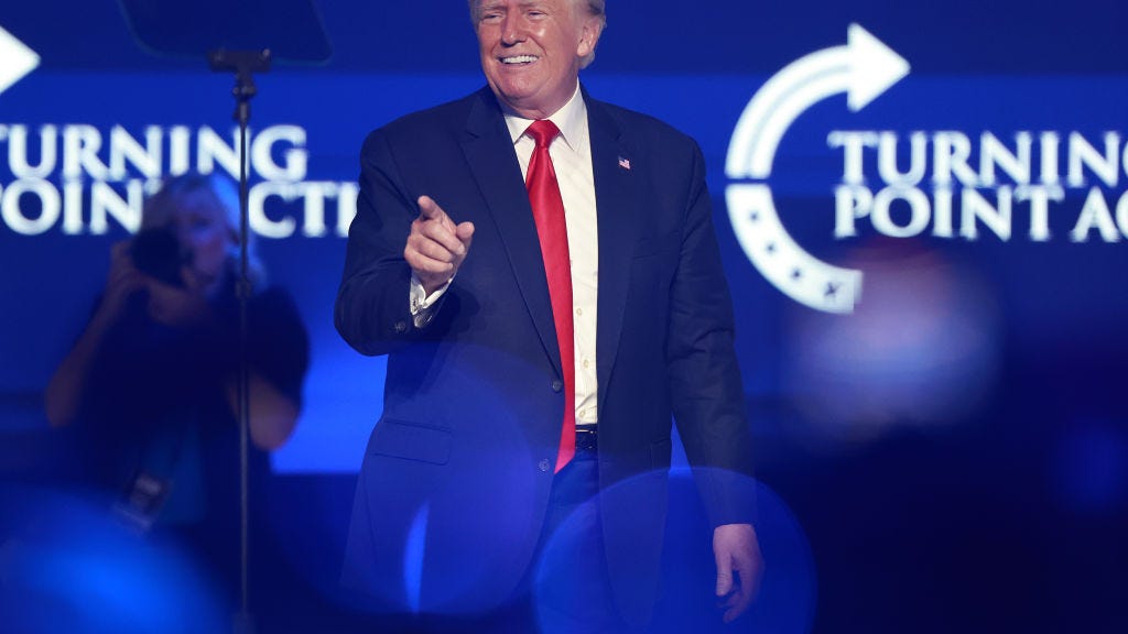Poll shows young conservatives support Trump over DeSantis for 2024 by a lot