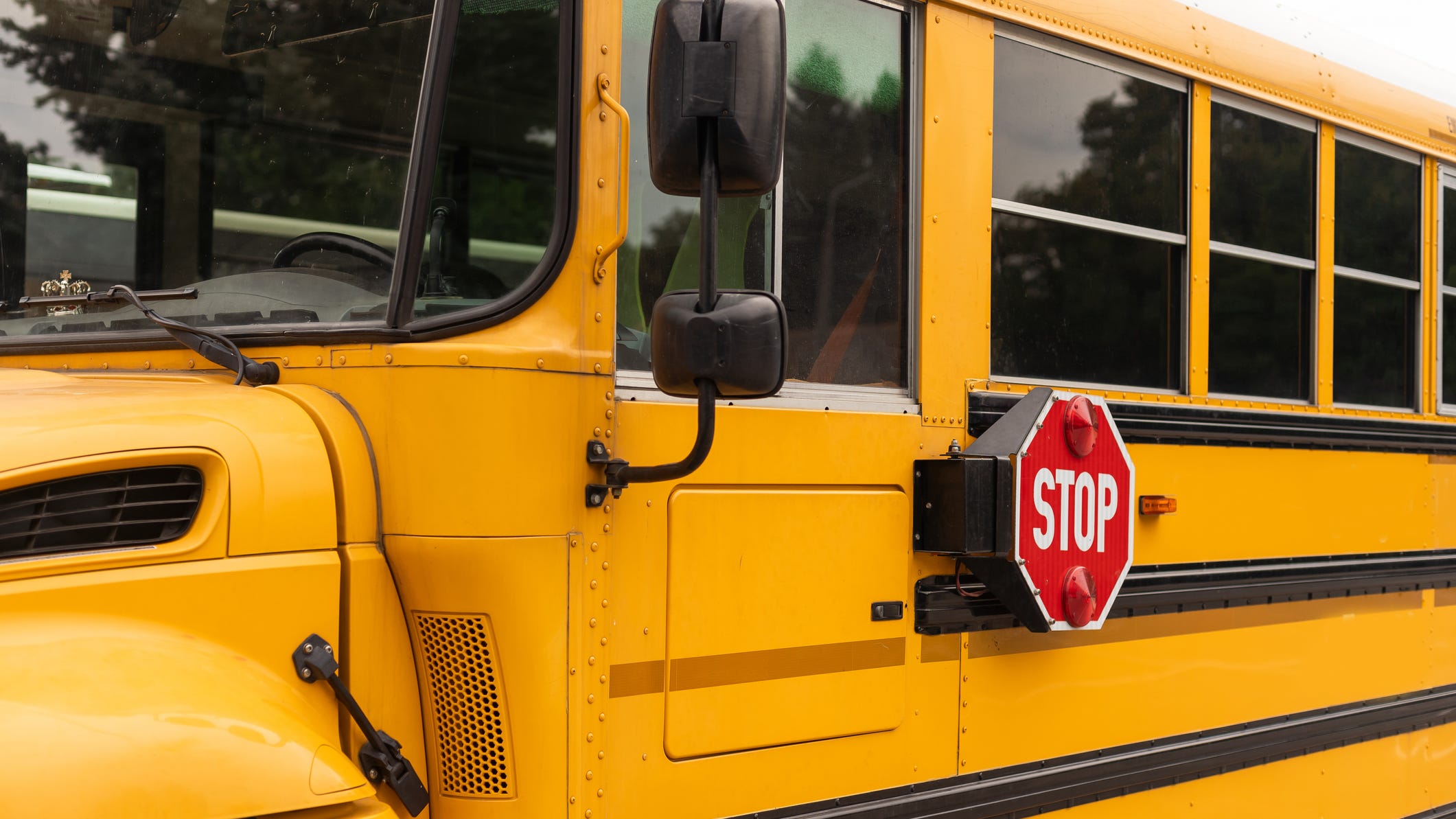 Elementary schooler fires gun on Texas school bus