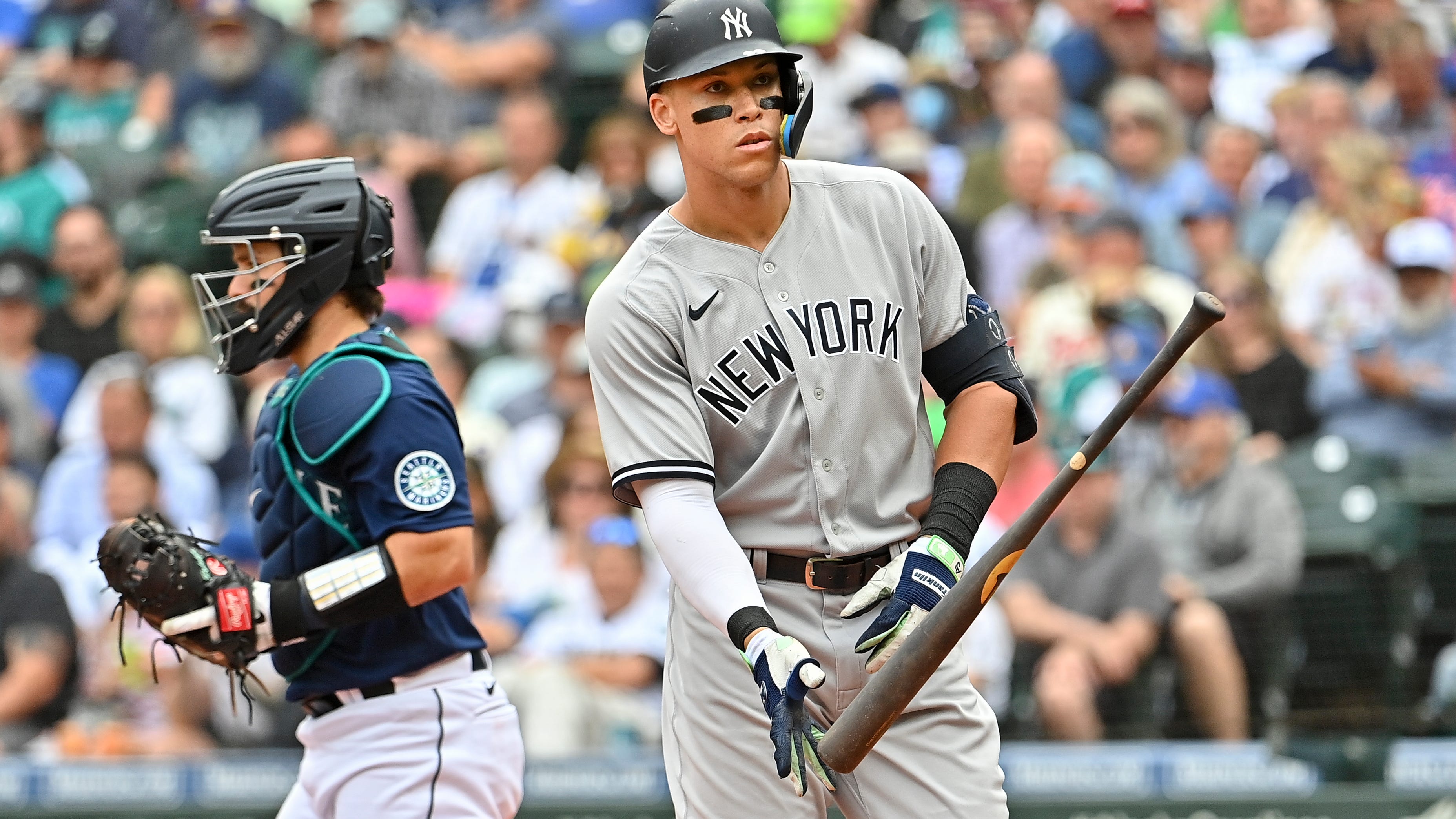 Scuffling Yankees trying to survive dog days: 'Have to dig a little deeper'