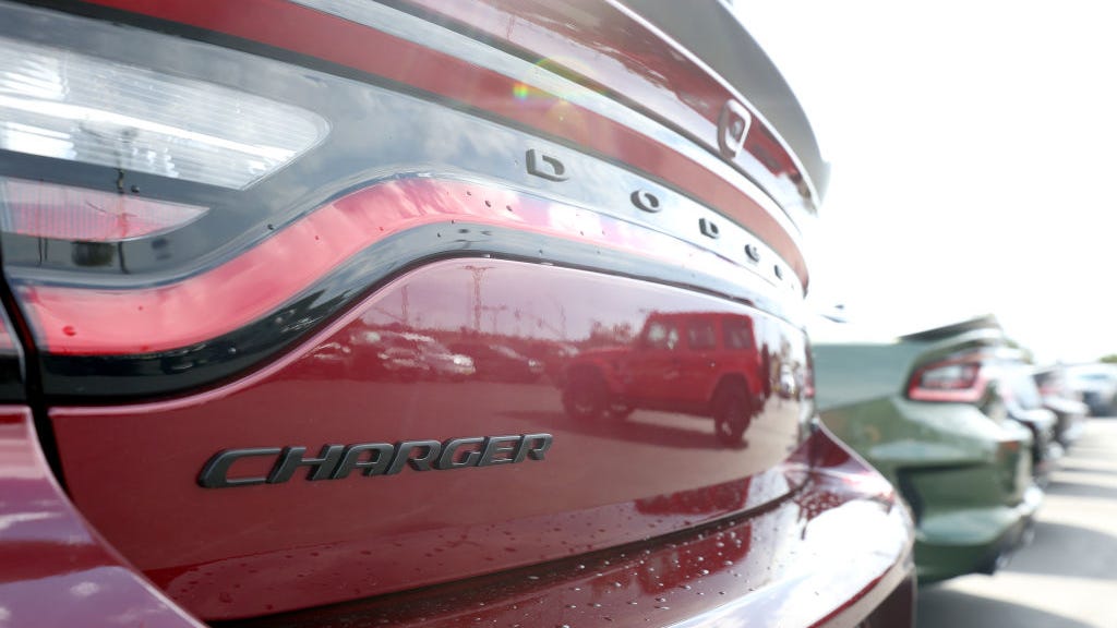 Dodge, Chrysler issue 'stop driving' orders after cars cause 3 deaths