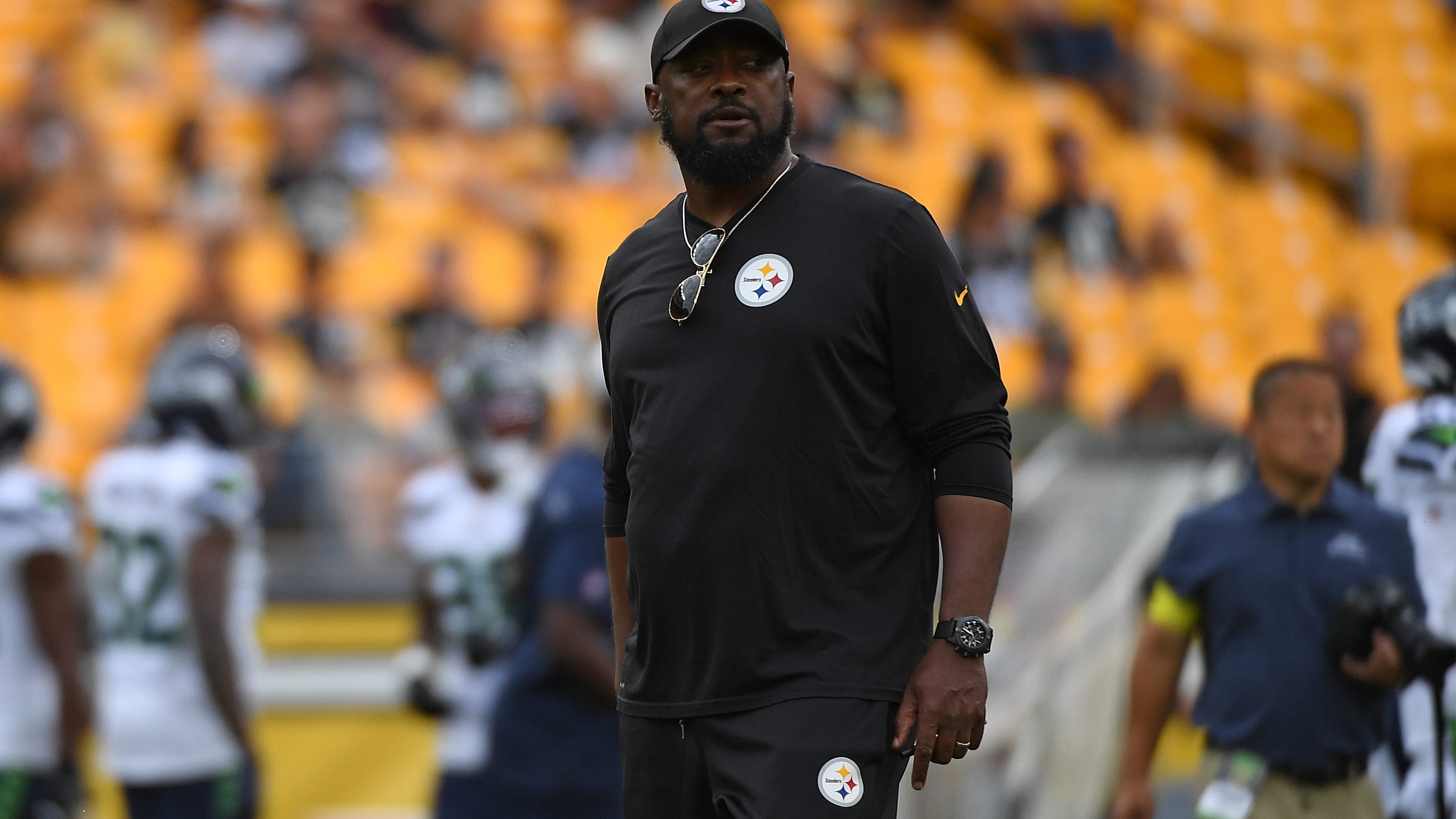 Mike Tomlin invites kids he found fighting in street to Steelers practice