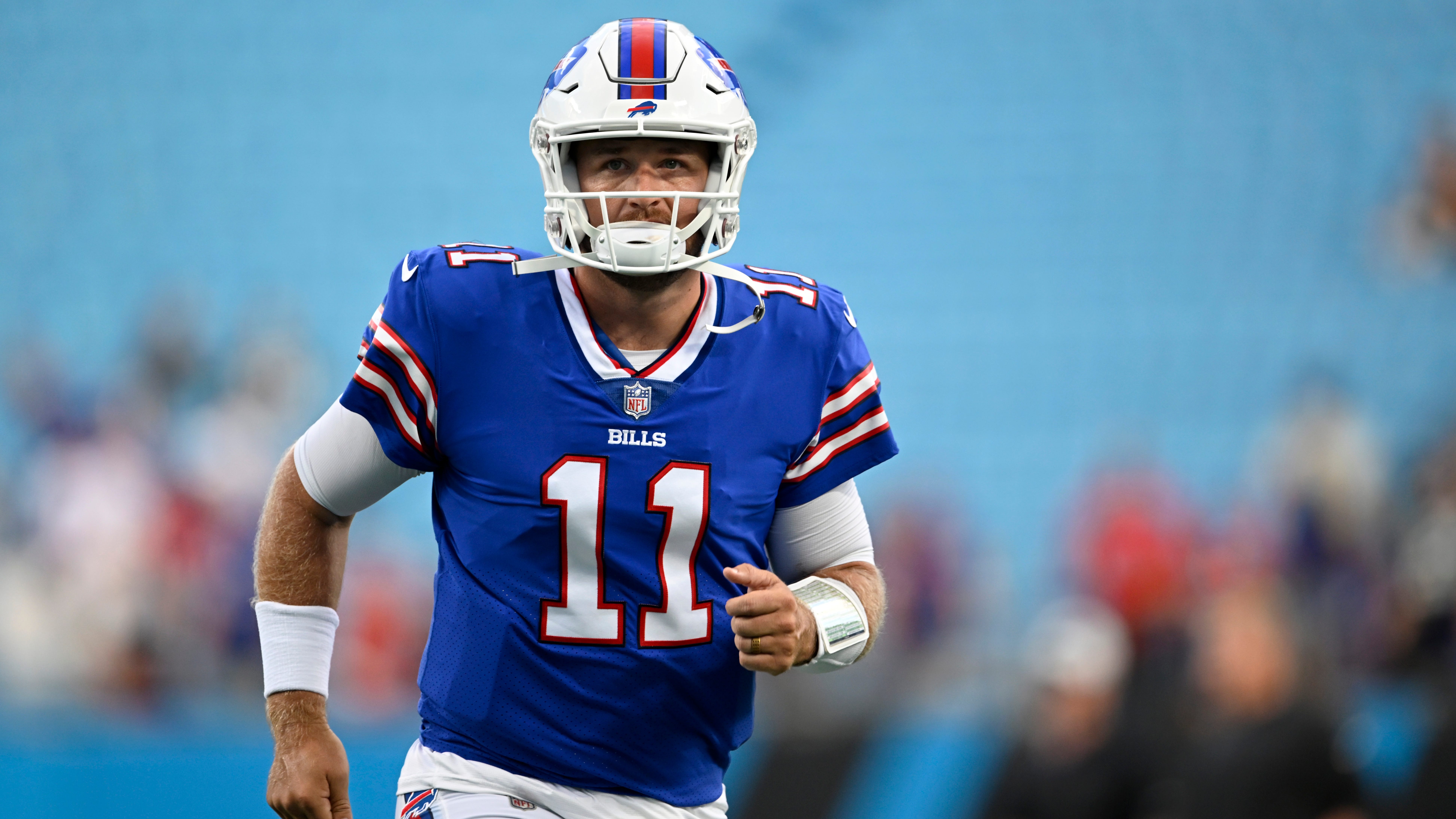 Matt Barkley booms 53-yard punt in his punting debut