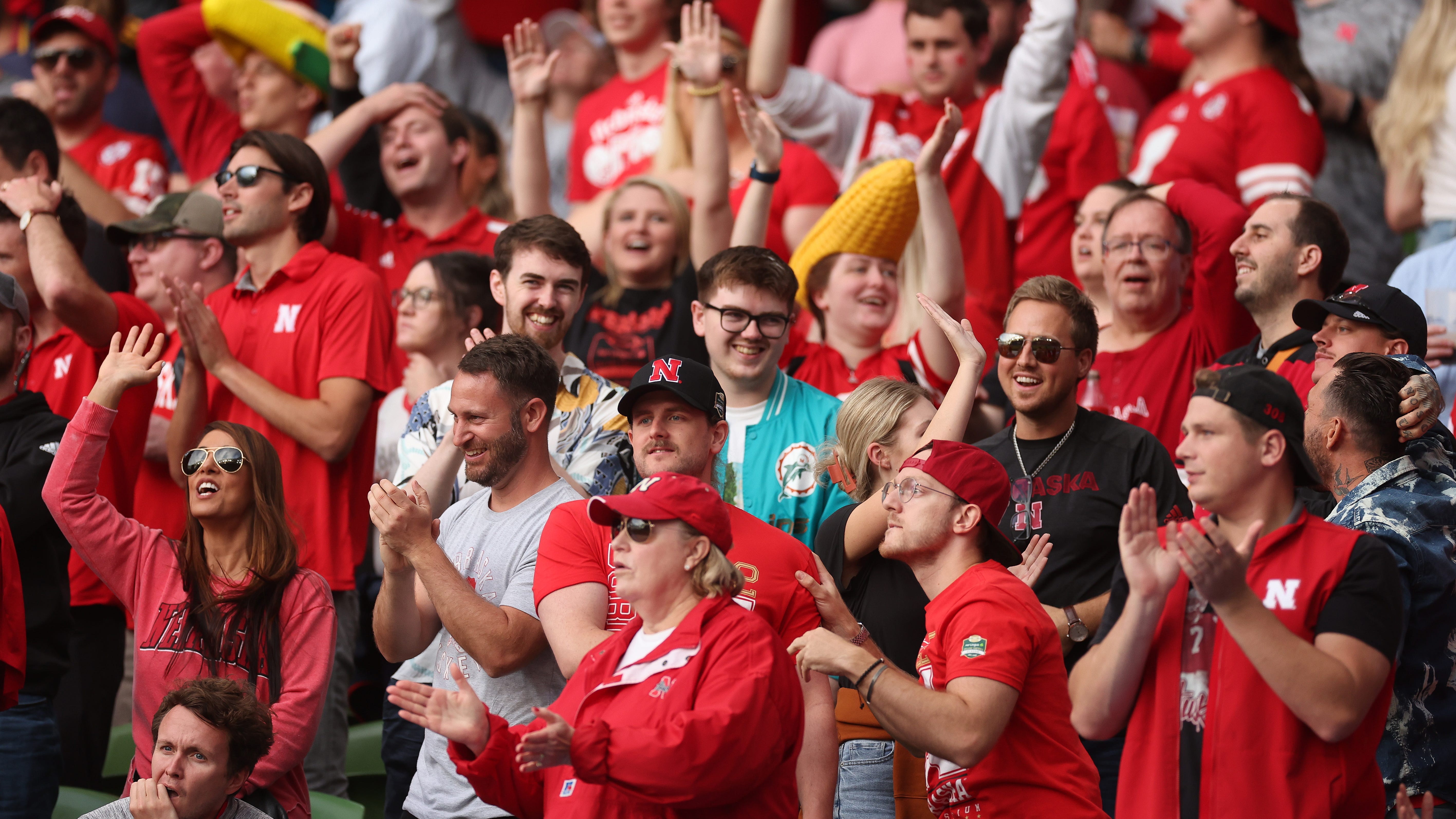 Nebraska fans chant ‘We Want Urban’ during Fox pregame show