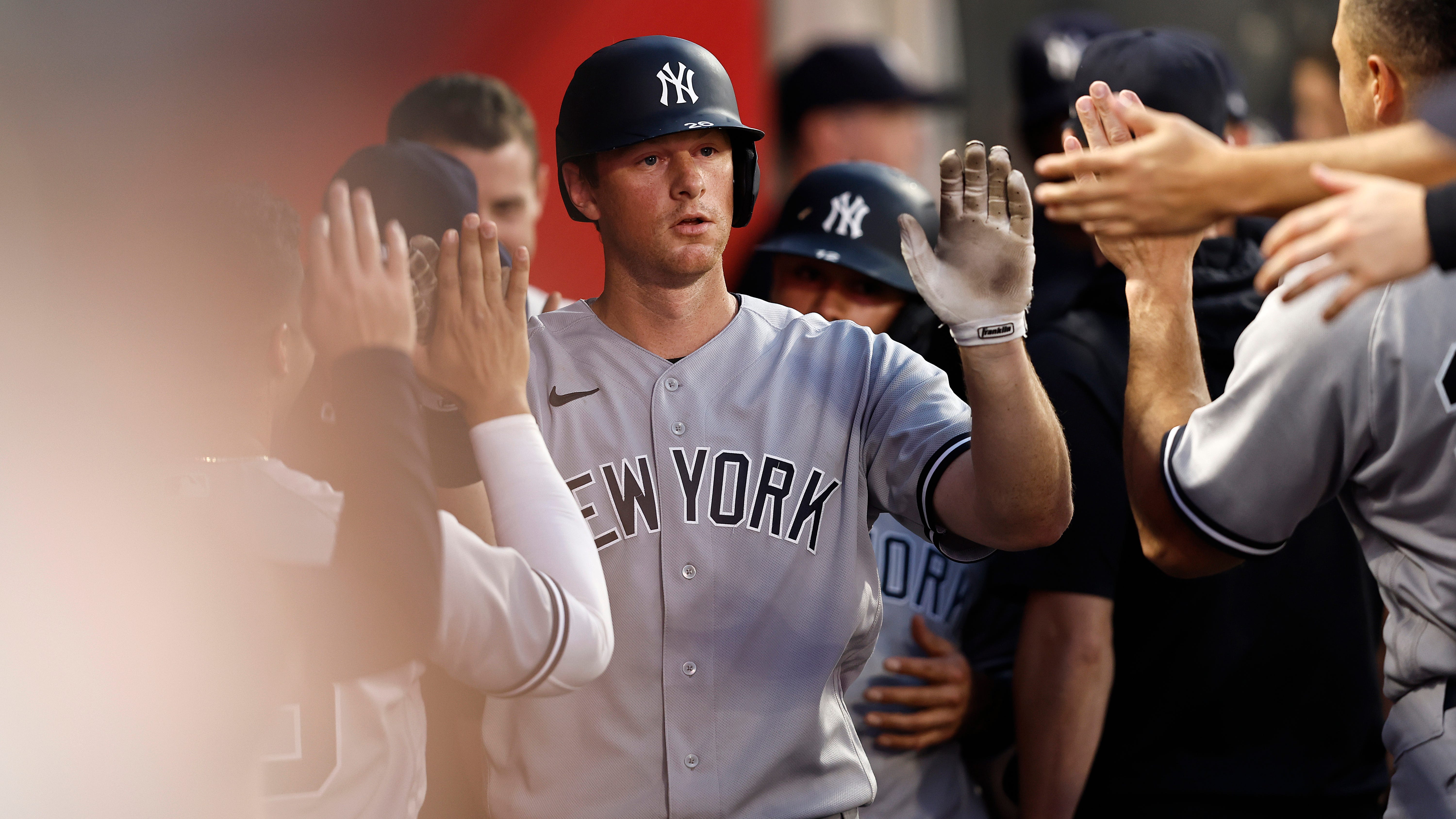DJ LeMahieu tried to talk his way onto ALDS roster, but 'he is really compromised'