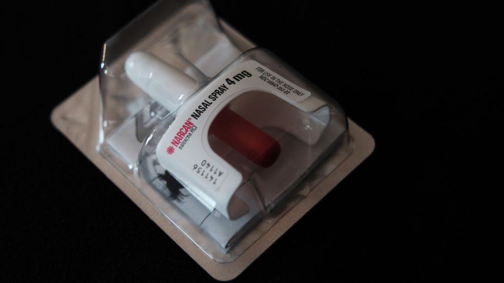 FDA advisers recommend over-the-counter Narcan